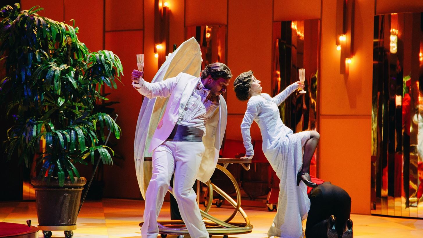 &#x38C;&#x3BB;&#x3B1; &#x3CC;&#x3C3;&#x3B1; &#x3B8;&#x3B1; &#x3BA;&#x3AC;&#x3BD;&#x3BF;&#x3C5;&#x3BC;&#x3B5; &#x3C4;&#x3BF; &#x3A3;&#x3B1;&#x3B2;&#x3B2;&#x3B1;&#x3C4;&#x3BF;&#x3BA;&#x3CD;&#x3C1;&#x3B9;&#x3B1;&#x3BA;&#x3BF;: &#x3A3;&#x3CD;&#x3B3;&#x3C7;&#x3C1;&#x3BF;&#x3BD;&#x3B7; &#x3CC;&#x3C0;&#x3B5;&#x3C1;&#x3B1;, horror festival &#x3BA;&#x3B1;&#x3B9; &#x3B5;&#x3BD;&#x3B4;&#x3B9;&#x3B1;&#x3C6;&#x3AD;&#x3C1;&#x3BF;&#x3C5;&#x3C3;&#x3B5;&#x3C2; &#x3B8;&#x3B5;&#x3B1;&#x3C4;&#x3C1;&#x3B9;&#x3BA;&#x3AD;&#x3C2; &#x3C0;&#x3B1;&#x3C1;&#x3B1;&#x3C3;&#x3C4;&#x3AC;&#x3C3;&#x3B5;&#x3B9;&#x3C2;