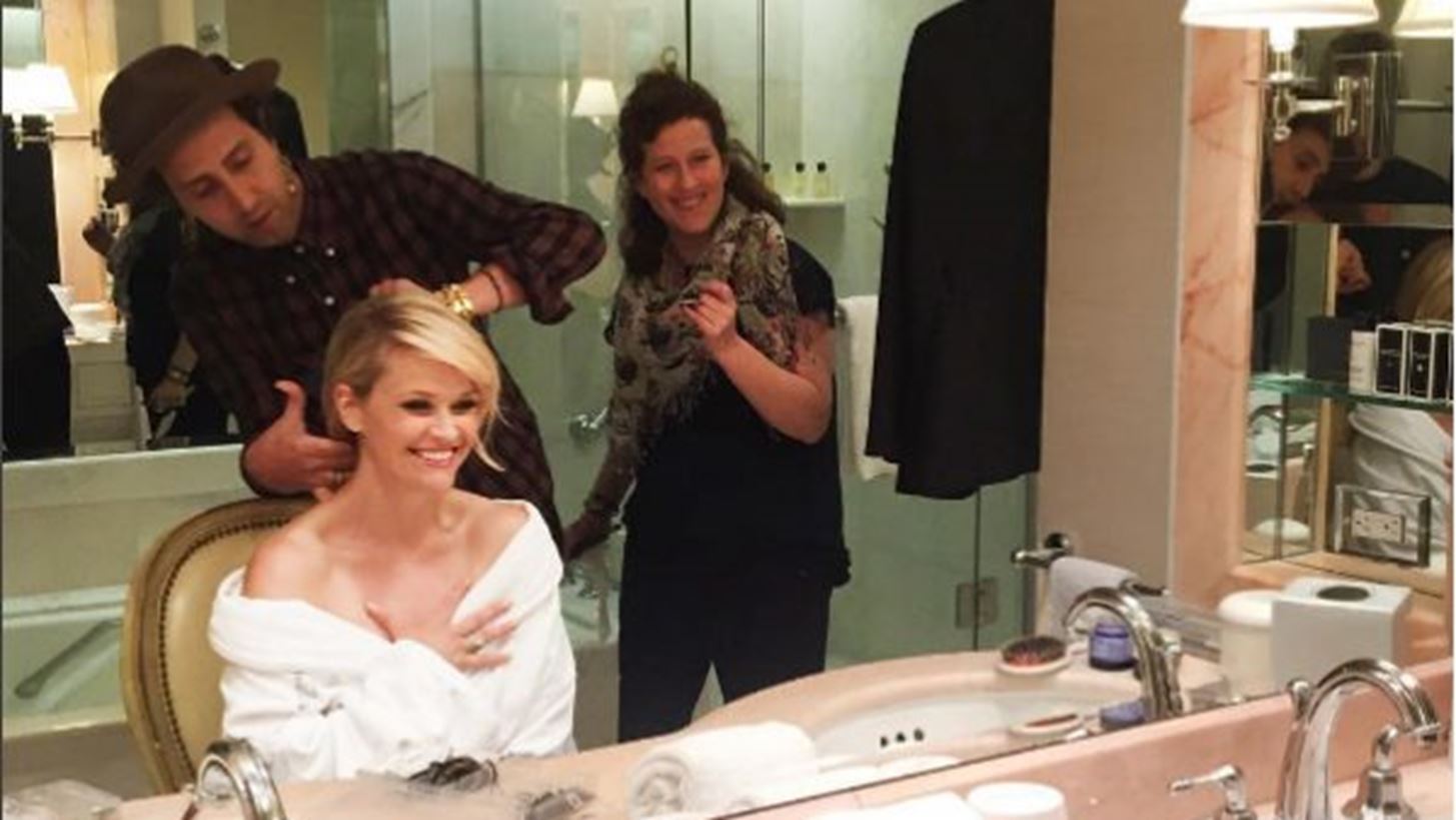 &#x3A7;&#x3C1;&#x3C5;&#x3C3;&#x3AD;&#x3C2; &#x3A3;&#x3C6;&#x3B1;&#x3AF;&#x3C1;&#x3B5;&#x3C2; 2017: &#x39C;&#x3AC;&#x3C3;&#x3BA;&#x3B5;&#x3C2; &#x3BF;&#x3BC;&#x3BF;&#x3C1;&#x3C6;&#x3B9;&#x3AC;&#x3C2; &#x3BA;&#x3B1;&#x3B9; &#x3AC;&#x3BB;&#x3BB;&#x3B1; beauty &#x3C3;&#x3C4;&#x3B9;&#x3B3;&#x3BC;&#x3B9;&#x3CC;&#x3C4;&#x3C5;&#x3C0;&#x3B1; &#x3B1;&#x3C0;&#x3CC; &#x3C4;&#x3B7;&#x3BD; &#x3C0;&#x3C1;&#x3BF;&#x3B5;&#x3C4;&#x3BF;&#x3B9;&#x3BC;&#x3B1;&#x3C3;&#x3AF;&#x3B1; &#x3C4;&#x3C9;&#x3BD; stars