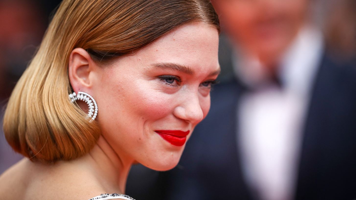 &#x397; &#x3BC;&#x3BF;&#x3BD;&#x3B1;&#x3B4;&#x3B9;&#x3BA;&#x3AE; &#x3B5;&#x3BC;&#x3C6;&#x3AC;&#x3BD;&#x3B9;&#x3C3;&#x3B7; &#x3C4;&#x3B7;&#x3C2; Lea Seydoux &#x3C3;&#x3C4;&#x3BF; &#x3BA;&#x3CC;&#x3BA;&#x3BA;&#x3B9;&#x3BD;&#x3BF; &#x3C7;&#x3B1;&#x3BB;&#x3AF; &#x3C4;&#x3C9;&#x3BD; &#x39A;&#x3B1;&#x3BD;&#x3BD;&#x3CE;&#x3BD;