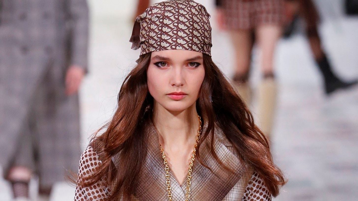 &#x3A4;&#x3B1; &#x3BC;&#x3B5;&#x3B3;&#x3B1;&#x3BB;&#x3CD;&#x3C4;&#x3B5;&#x3C1;&#x3B1; hair trends &#x3B3;&#x3B9;&#x3B1; &#x3C4;&#x3BF; 2020, &#x3AD;&#x3C4;&#x3C3;&#x3B9; &#x3CC;&#x3C0;&#x3C9;&#x3C2; &#x3C0;&#x3B1;&#x3C1;&#x3BF;&#x3C5;&#x3C3;&#x3B9;&#x3AC;&#x3C3;&#x3C4;&#x3B7;&#x3BA;&#x3B1;&#x3BD; &#x3C3;&#x3C4;&#x3B9;&#x3C2; &#x3C6;&#x3B5;&#x3C4;&#x3B9;&#x3BD;&#x3AD;&#x3C2; &#x3B5;&#x3B2;&#x3B4;&#x3BF;&#x3BC;&#x3AC;&#x3B4;&#x3B5;&#x3C2; &#x3BC;&#x3CC;&#x3B4;&#x3B1;&#x3C2;