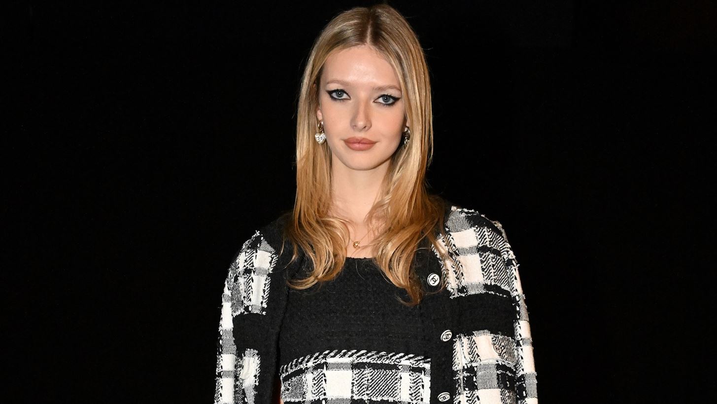 Apple Martin | &#x397; &#x3BA;&#x3CC;&#x3C1;&#x3B7; &#x3C4;&#x3B7;&#x3C2; Gwyneth Paltrow &#x3B1;&#x3C0;&#x3BF;&#x3BA;&#x3AC;&#x3BB;&#x3C5;&#x3C8;&#x3B5; &#x3C0;&#x3CC;&#x3C3;&#x3BF;&#x3C5;&#x3C2; followers &#x3AD;&#x3C7;&#x3B5;&#x3B9; &#x3C3;&#x3C4;&#x3BF; &#x3B9;&#x3B4;&#x3B9;&#x3C9;&#x3C4;&#x3B9;&#x3BA;&#x3CC; &#x3C4;&#x3B7;&#x3C2; Instagram