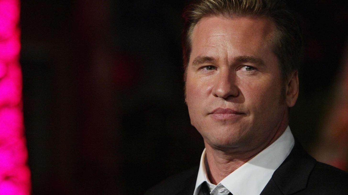 &#x388;&#x3C6;&#x3C5;&#x3B3;&#x3B5; &#x3B1;&#x3C0;&#x3CC; &#x3C4;&#x3B7; &#x3B6;&#x3C9;&#x3AE; &#x3BF; Val Kilmer