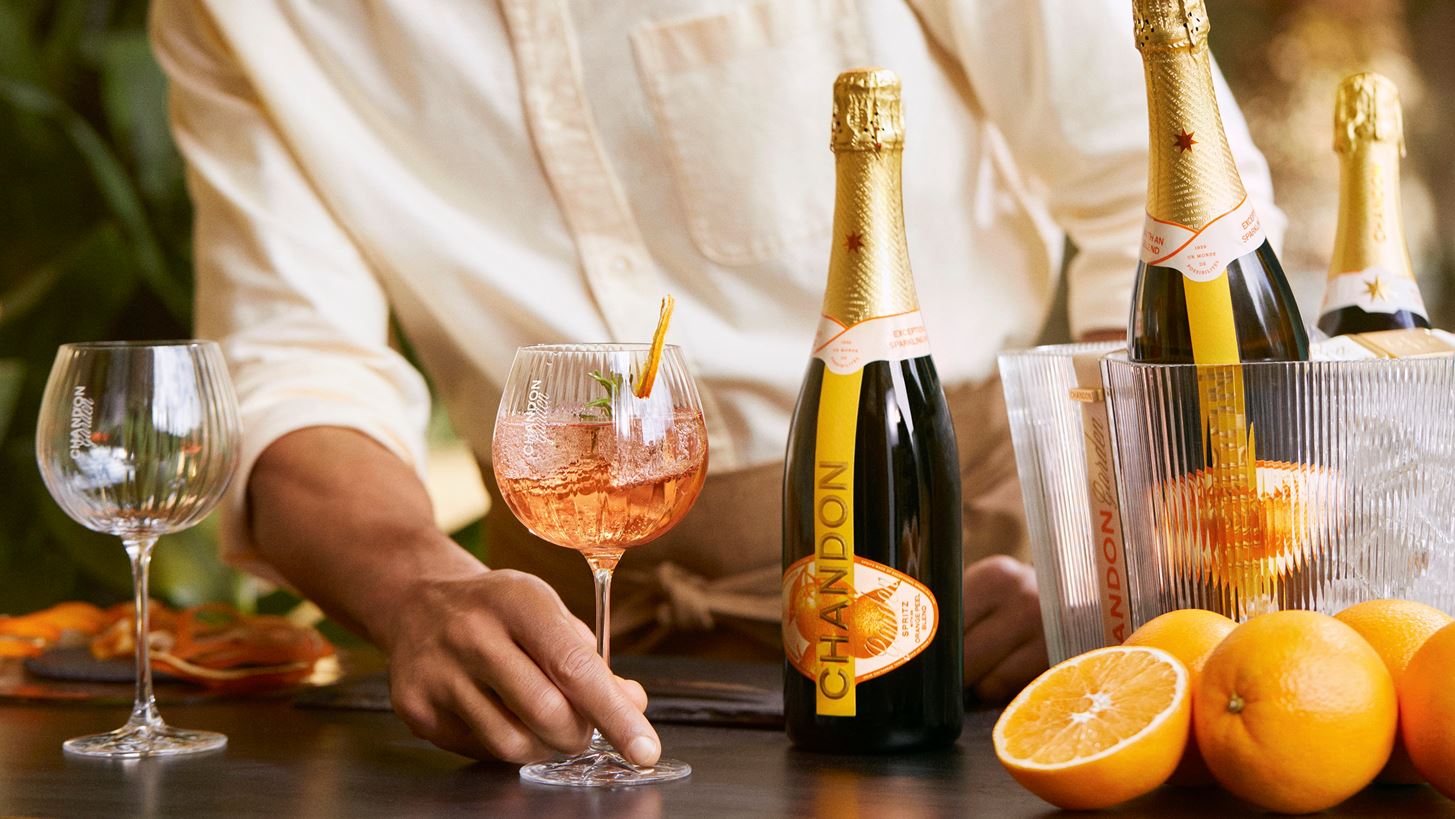 Chandon Garden Spritz | &#x391;&#x3C0;&#x3CC;&#x3BB;&#x3B1;&#x3C5;&#x3C3;&#x3B5; &#x3C4;&#x3BF; &#x3C0;&#x3B9;&#x3BF; &#x3C0;&#x3BF;&#x3BB;&#x3C5;&#x3C4;&#x3B5;&#x3BB;&#x3AD;&#x3C2; spritz &#x3BC;&#x3B5; &#x3C4;&#x3B9;&#x3C2; &#x3BB;&#x3B9;&#x3B3;&#x3CC;&#x3C4;&#x3B5;&#x3C1;&#x3B5;&#x3C2; &#x3B8;&#x3B5;&#x3C1;&#x3BC;&#x3AF;&#x3B4;&#x3B5;&#x3C2;