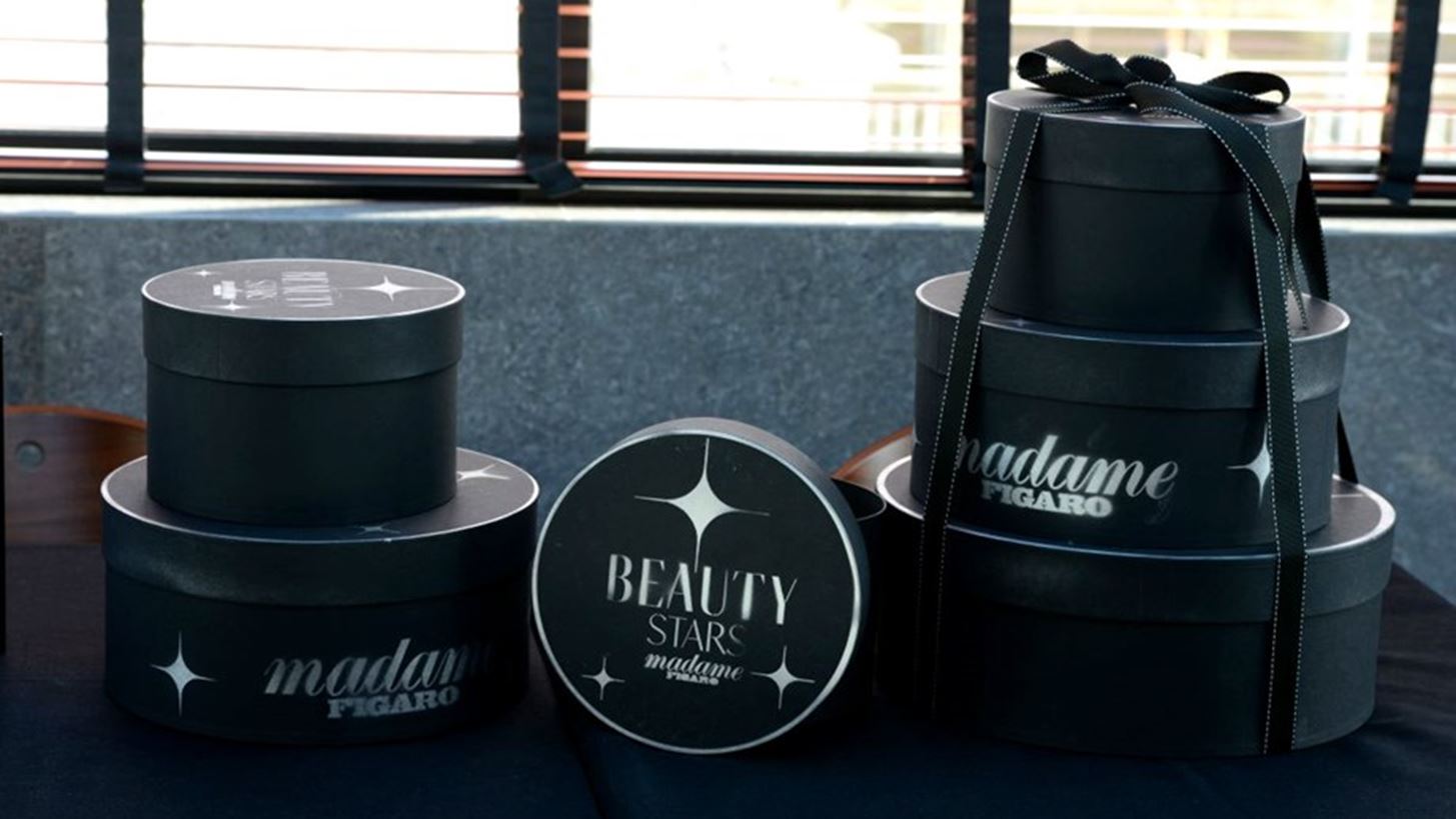 Beauty Stars by Madame Figaro: &#x39A;&#x3AD;&#x3C1;&#x3B4;&#x3B9;&#x3C3;&#x3B5; &#x3C0;&#x3C1;&#x3BF;&#x3C3;&#x3BA;&#x3BB;&#x3AE;&#x3C3;&#x3B5;&#x3B9;&#x3C2; &#x3B3;&#x3B9;&#x3B1; &#x3C4;&#x3BF; &#x3BA;&#x3BF;&#x3C1;&#x3C5;&#x3C6;&#x3B1;&#x3AF;&#x3BF; beauty event &#x3C4;&#x3B7;&#x3C2; &#x3C7;&#x3C1;&#x3BF;&#x3BD;&#x3B9;&#x3AC;&#x3C2;