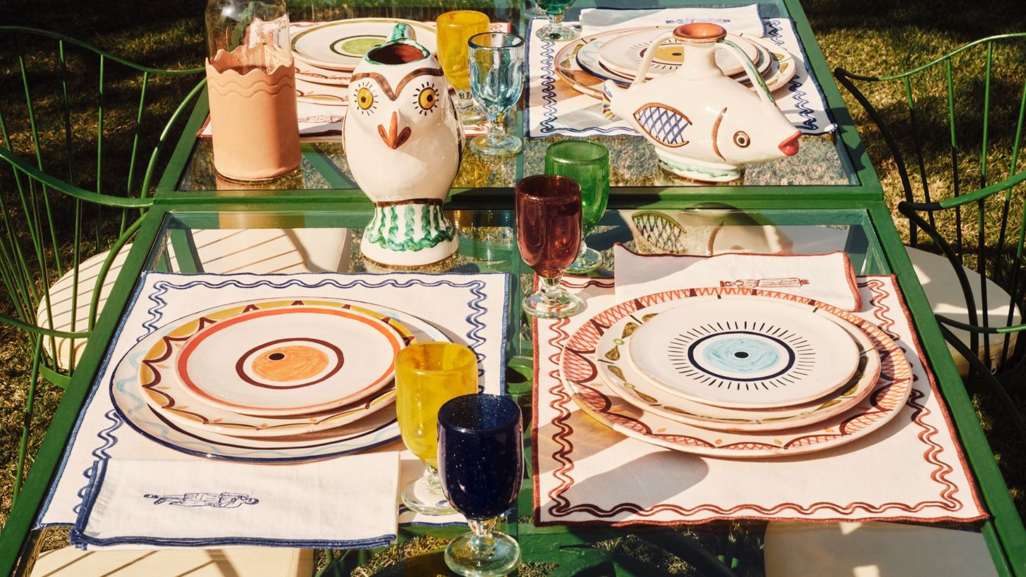 Ancient Greek Sandals Homeware | &#x3A3;&#x3C4;&#x3C1;&#x3BF;&#x3C6;&#x3AE; &#x3C3;&#x3C4;&#x3B7;&#x3BD; &#x3C0;&#x3B1;&#x3C1;&#x3AC;&#x3B4;&#x3BF;&#x3C3;&#x3B7; with a twist