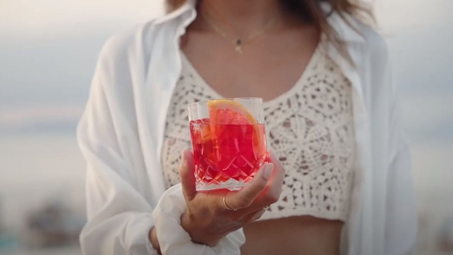 Raise a Toast &#x3C3;&#x3C4;&#x3B7; Negroni Week 2022 by Campari