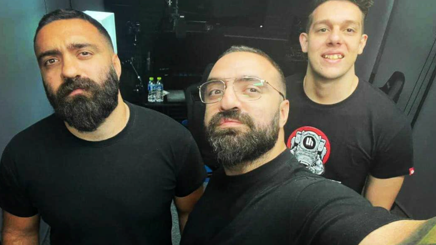 Unboxholics | &#x3A0;&#x3BF;&#x3B9;&#x3BF;&#x3B9; &#x3B5;&#x3AF;&#x3BD;&#x3B1;&#x3B9; &#x3BF;&#x3B9; &#x3AC;&#x3BD;&#x3B8;&#x3C1;&#x3C9;&#x3C0;&#x3BF;&#x3B9; &#x3C0;&#x3BF;&#x3C5; &#x3C3;&#x3C5;&#x3B3;&#x3BA;&#x3AD;&#x3BD;&#x3C4;&#x3C1;&#x3C9;&#x3C3;&#x3B1;&#x3BD; &#x3C0;&#x3AC;&#x3BD;&#x3C9; &#x3B1;&#x3C0;&#x3CC; &#x20AC;300.000 &#x3B3;&#x3B9;&#x3B1; &#x3C4;&#x3BF;&#x3C5;&#x3C2; &#x3C0;&#x3C5;&#x3C1;&#x3CC;&#x3C0;&#x3BB;&#x3B7;&#x3BA;&#x3C4;&#x3BF;&#x3C5;&#x3C2; &#x3BC;&#x3AD;&#x3C3;&#x3C9; live stream