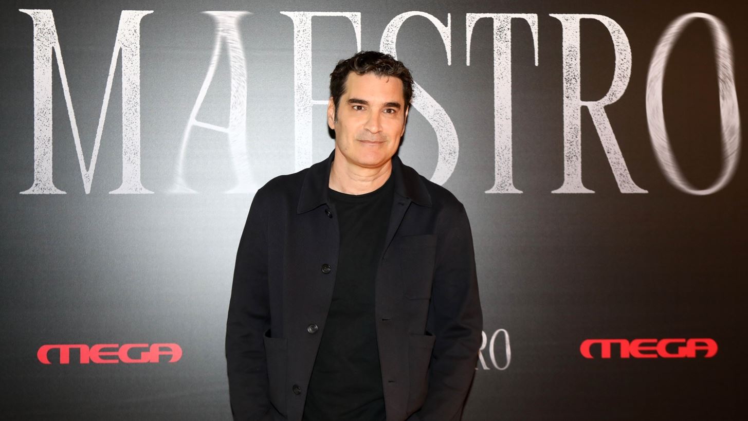 Maestro | &#x3A0;&#x3AD;&#x3BD;&#x3C4;&#x3B5; &#x3C0;&#x3C1;&#x3AC;&#x3B3;&#x3BC;&#x3B1;&#x3C4;&#x3B1; &#x3C0;&#x3BF;&#x3C5; &#x3BC;&#x3AC;&#x3B8;&#x3B1;&#x3BC;&#x3B5; &#x3C3;&#x3C4;&#x3B7;&#x3BD; avant premiere &#x3C4;&#x3BF;&#x3C5; &#x3C0;&#x3C1;&#x3CE;&#x3C4;&#x3BF;&#x3C5; &#x3B5;&#x3C0;&#x3B5;&#x3B9;&#x3C3;&#x3BF;&#x3B4;&#x3AF;&#x3BF;&#x3C5; &#x3C4;&#x3B7;&#x3C2; &#x3C4;&#x3C1;&#x3AF;&#x3C4;&#x3B7;&#x3C2; &#x3C3;&#x3B5;&#x3B6;&#x3CC;&#x3BD;