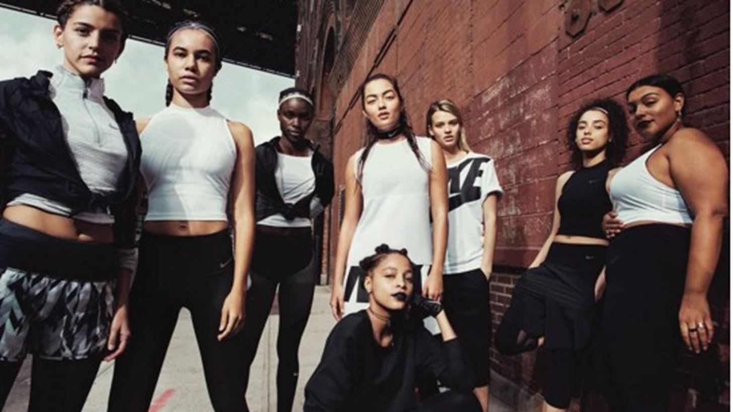 &#x397; Nike &#x3BB;&#x3B1;&#x3BD;&#x3C3;&#x3AC;&#x3C1;&#x3B5;&#x3B9; &#x3C4;&#x3B7;&#x3BD; &#x3C0;&#x3C1;&#x3CE;&#x3C4;&#x3B7; plus size &#x3C3;&#x3C5;&#x3BB;&#x3BB;&#x3BF;&#x3B3;&#x3AE; &#x3C4;&#x3B7;&#x3C2;