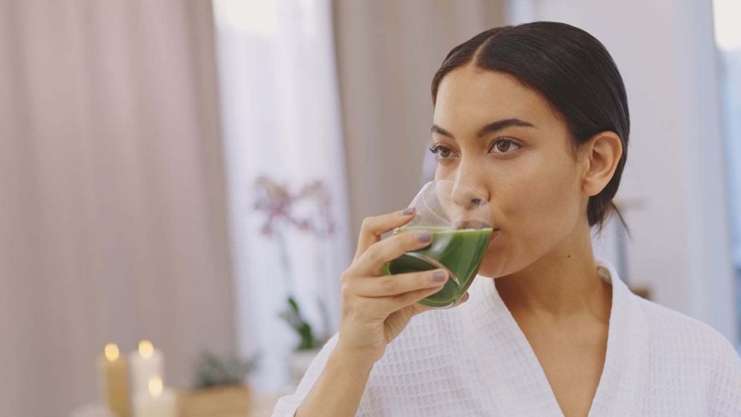 Η απόλυτη αντιγηραντική συνταγή | Το απλό ρόφημα που μειώνει τις ρυτίδες μετά τα 40 Η απόλυτη αντιγηραντική συνταγή | Το απλό ρόφημα που μειώνει τις ρυτίδες μετά τα 40