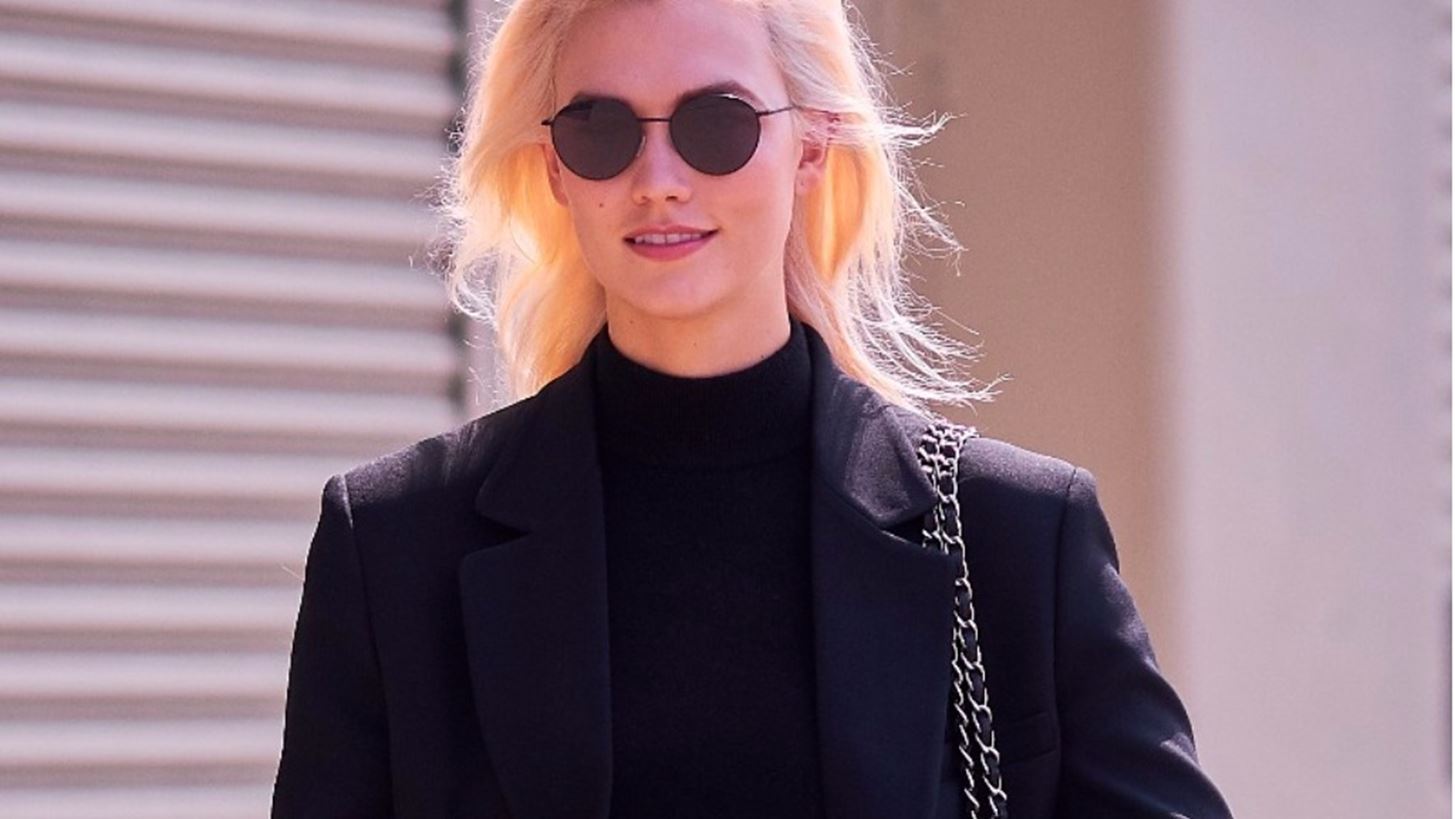 &#x397; Karlie Kloss &#x3BE;&#x3AD;&#x3C1;&#x3B5;&#x3B9; &#x3C0;&#x3C9;&#x3C2; &#x3BD;&#x3B1; &#x3BA;&#x3AC;&#x3BD;&#x3B5;&#x3B9; &#x3AD;&#x3BD;&#x3B1; &#x3BA;&#x3CC;&#x3BA;&#x3BA;&#x3B9;&#x3BD;&#x3BF; &#x3C0;&#x3B1;&#x3BD;&#x3C4;&#x3B5;&#x3BB;&#x3CC;&#x3BD;&#x3B9; &#x3BD;&#x3B1; &#x3B4;&#x3B5;&#x3AF;&#x3C7;&#x3BD;&#x3B5;&#x3B9; uber chic