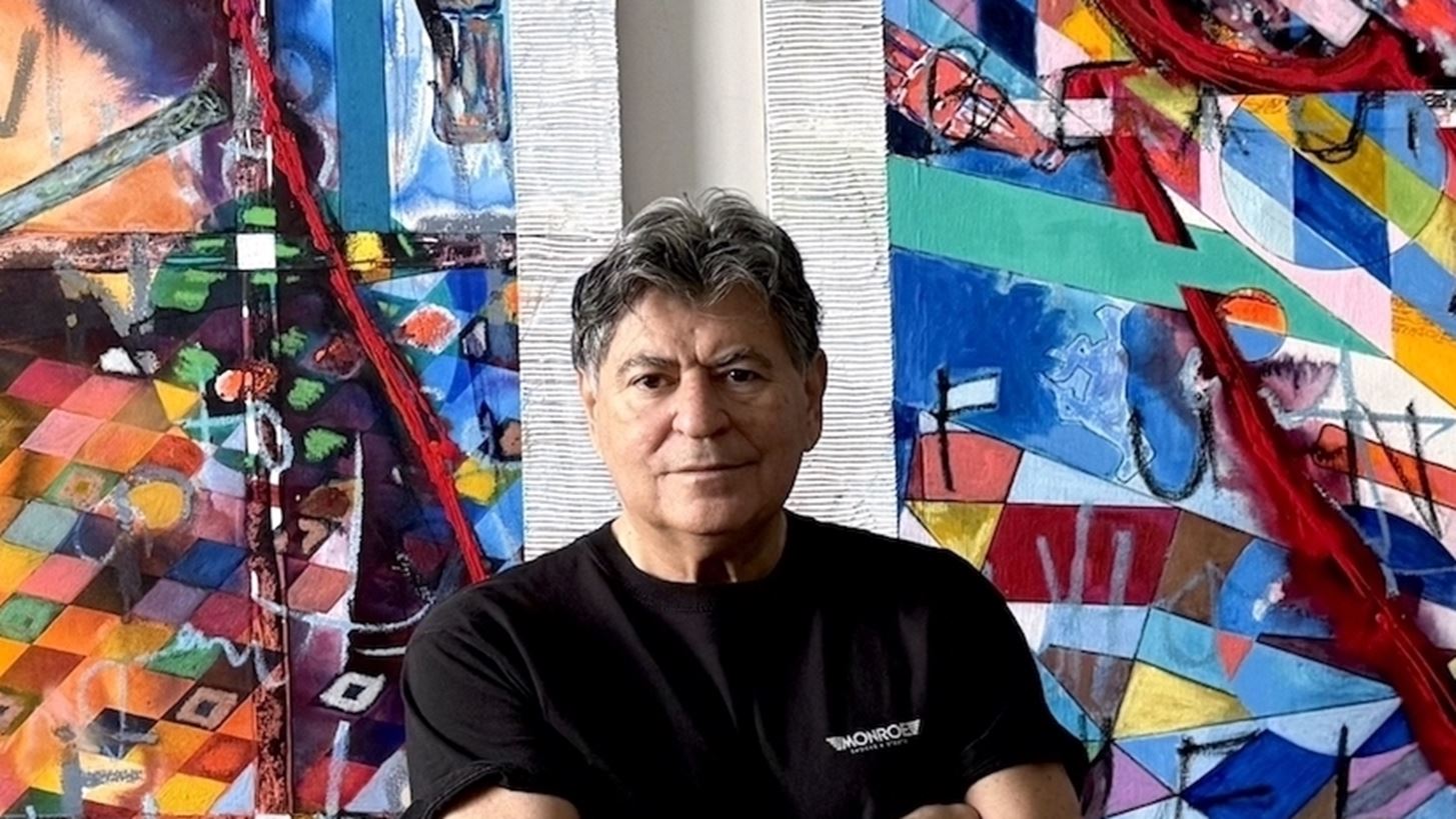 &#x3A3;&#x3C5;&#x3BD;&#x3AD;&#x3BD;&#x3C4;&#x3B5;&#x3C5;&#x3BE;&#x3B7; | Philip Tsiaras, &#x3AD;&#x3BD;&#x3B1;&#x3C2; &#x3C0;&#x3C1;&#x3B1;&#x3B3;&#x3BC;&#x3B1;&#x3C4;&#x3B9;&#x3BA;&#x3AC; &#x3C3;&#x3C0;&#x3BF;&#x3C5;&#x3B4;&#x3B1;&#x3AF;&#x3BF;&#x3C2; &#x388;&#x3BB;&#x3BB;&#x3B7;&#x3BD;&#x3B1;&#x3C2; &#x3C0;&#x3BF;&#x3B9;&#x3B7;&#x3C4;&#x3AE;&#x3C2; &#x3C4;&#x3B7;&#x3C2; &#x3A4;&#x3AD;&#x3C7;&#x3BD;&#x3B7;&#x3C2;