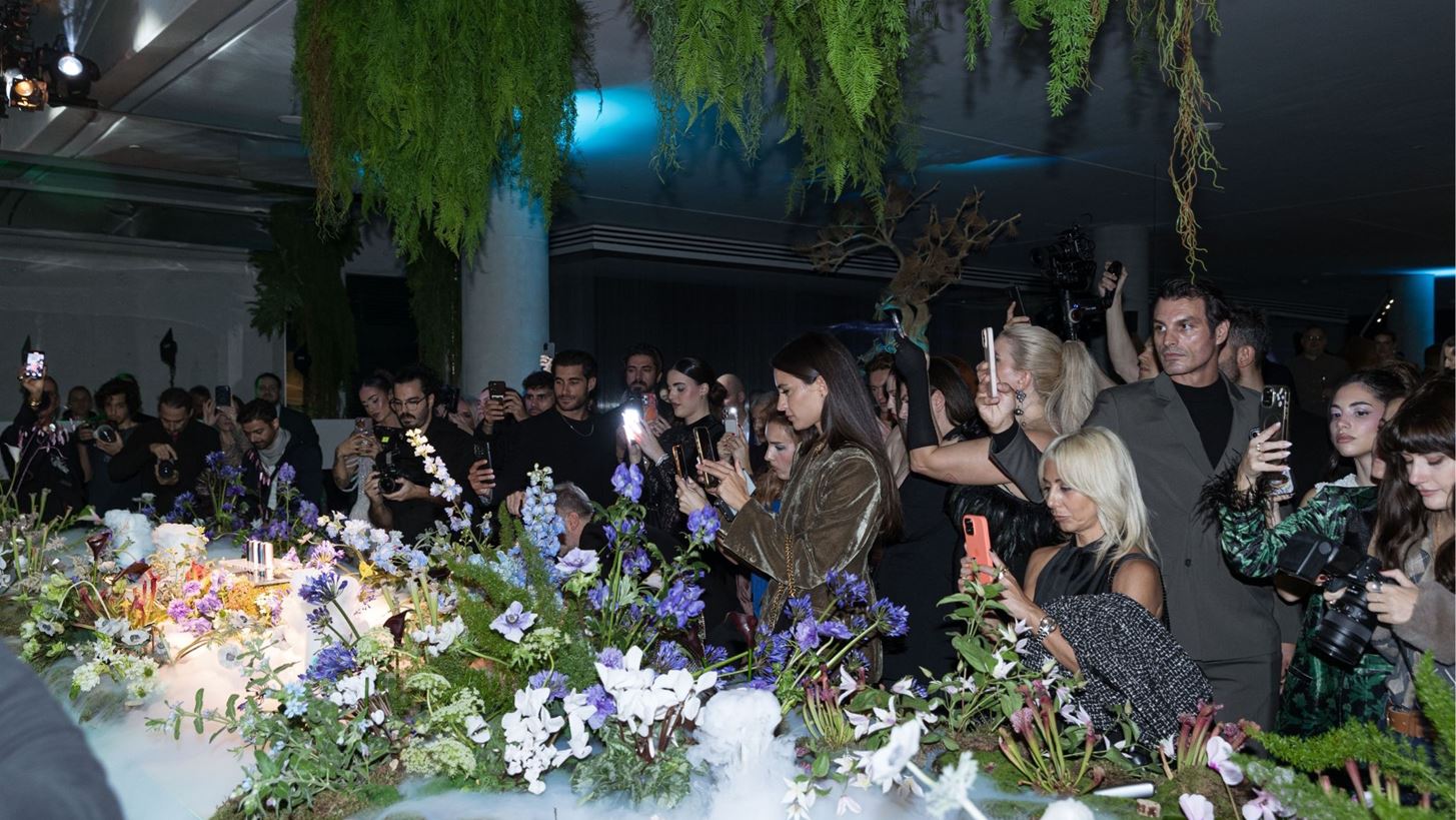 Discover Your AURA | &#x39C;&#x3B9;&#x3B1; &#x3C0;&#x3BF;&#x3BB;&#x3C5;&#x3B1;&#x3B9;&#x3C3;&#x3B8;&#x3B7;&#x3C4;&#x3B7;&#x3C1;&#x3B9;&#x3B1;&#x3BA;&#x3AE; &#x3B5;&#x3BC;&#x3C0;&#x3B5;&#x3B9;&#x3C1;&#x3AF;&#x3B1; &#x3B1;&#x3C0;&#x3CC; &#x3C4;&#x3BF; Ploom