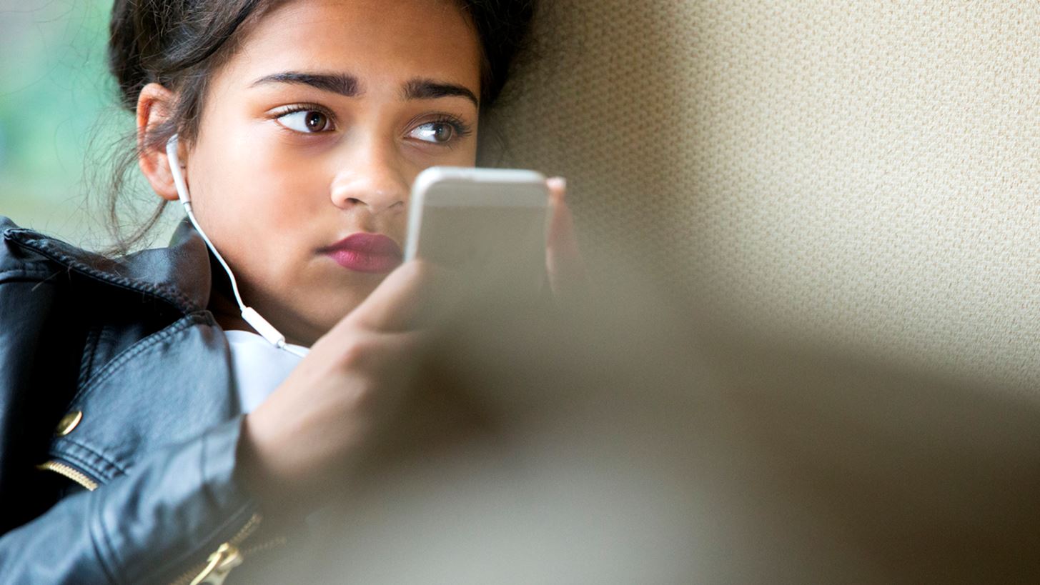 &#x38C;&#x3C4;&#x3B1;&#x3BD; &#x3BF; &#x3C3;&#x3C7;&#x3BF;&#x3BB;&#x3B9;&#x3BA;&#x3CC;&#x3C2; &#x3B5;&#x3BA;&#x3C6;&#x3BF;&#x3B2;&#x3B9;&#x3C3;&#x3BC;&#x3CC;&#x3C2; &#x3BC;&#x3B5;&#x3C4;&#x3B1;&#x3C6;&#x3AD;&#x3C1;&#x3B5;&#x3C4;&#x3B1;&#x3B9; &#x3C3;&#x3C4;&#x3BF; &#x3B4;&#x3B9;&#x3B1;&#x3B4;&#x3AF;&#x3BA;&#x3C4;&#x3C5;&#x3BF;