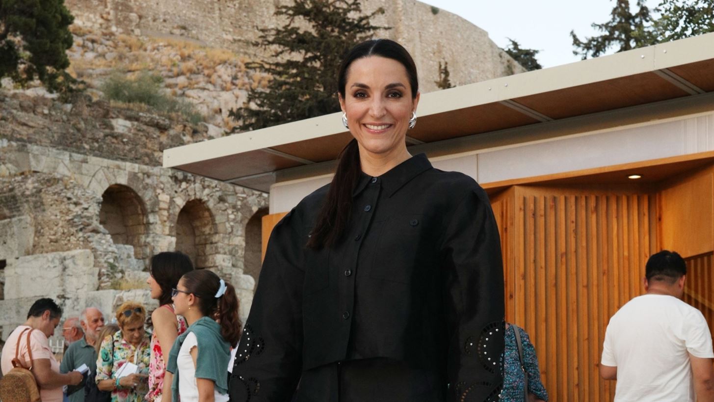 &#x3A4;&#x3BF; &#x3BC;&#x3B1;&#x3CD;&#x3C1;&#x3BF; &#x3C6;&#x3CC;&#x3C1;&#x3B5;&#x3BC;&#x3B1; &#x3BC;&#x3B5; cut-outs &#x3BA;&#x3B1;&#x3B9; &#x3C4;&#x3B7;&#x3C2; &#x39A;&#x3B1;&#x3C4;&#x3B5;&#x3C1;&#x3AF;&#x3BD;&#x3B1;&#x3C2; &#x395;&#x3C5;&#x3B1;&#x3B3;&#x3B3;&#x3B5;&#x3BB;&#x3AC;&#x3C4;&#x3BF;&#x3C5; &#x3B5;&#x3AF;&#x3BD;&#x3B1;&#x3B9; must have &#x3B3;&#x3B9;&#x3B1; &#x3C4;&#x3BF; &#x3BA;&#x3B1;&#x3BB;&#x3BF;&#x3BA;&#x3B1;&#x3AF;&#x3C1;&#x3B9;