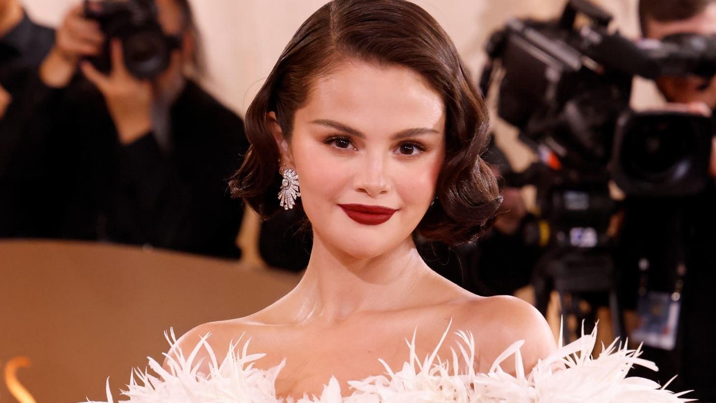 Χρυσές Σφαίρες 2026 | Τα celebrity beauty looks που έκλεψαν την παράσταση