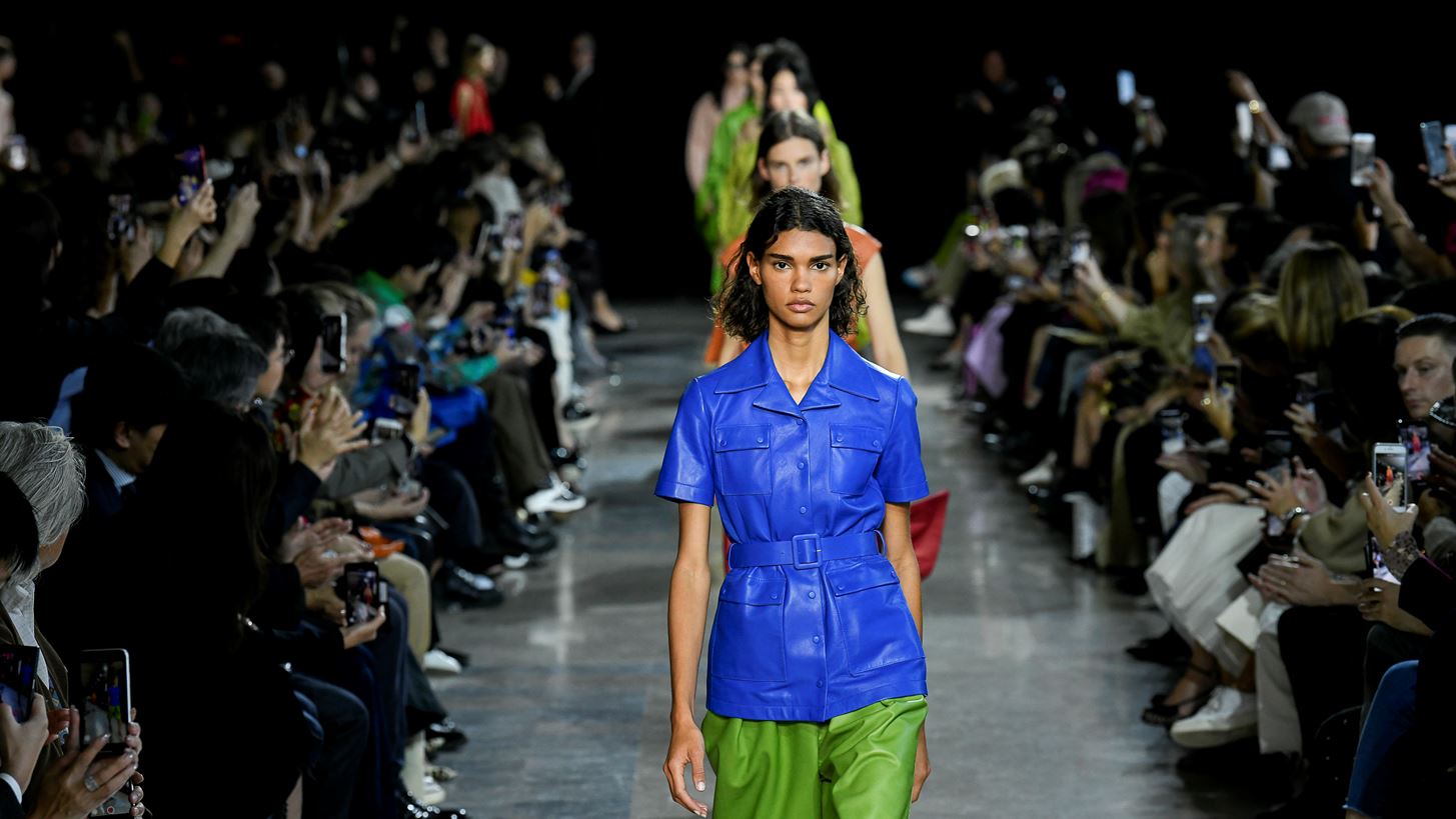 &#x39F; &#x3BD;&#x3AD;&#x3BF;&#x3C2; &#x3BA;&#x3B1;&#x3BB;&#x3BB;&#x3B9;&#x3C4;&#x3B5;&#x3C7;&#x3BD;&#x3B9;&#x3BA;&#x3CC;&#x3C2; &#x3B4;&#x3B9;&#x3B5;&#x3C5;&#x3B8;&#x3C5;&#x3BD;&#x3C4;&#x3AE;&#x3C2; &#x3C4;&#x3BF;&#x3C5; &#x3BF;&#x3AF;&#x3BA;&#x3BF;&#x3C5; Rochas &#x3B5;&#x3AF;&#x3BD;&#x3B1;&#x3B9; &#x3BC;&#x3CC;&#x3BB;&#x3B9;&#x3C2; 24 &#x3B5;&#x3C4;&#x3CE;&#x3BD;