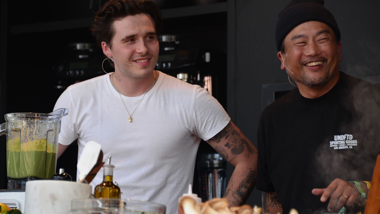 Brooklyn Beckham | &#x39F;&#x3B9; &#x3B1;&#x3C1;&#x3BD;&#x3B7;&#x3C4;&#x3B9;&#x3BA;&#x3AD;&#x3C2; &#x3BA;&#x3C1;&#x3B9;&#x3C4;&#x3B9;&#x3BA;&#x3AD;&#x3C2; &#x3B3;&#x3B9;&#x3B1; &#x3C4;&#x3B7;&#x3BD; &#x3B5;&#x3BA;&#x3C0;&#x3BF;&#x3BC;&#x3C0;&#x3AE; &#x3BC;&#x3B1;&#x3B3;&#x3B5;&#x3B9;&#x3C1;&#x3B9;&#x3BA;&#x3AE;&#x3C2; &#x3C4;&#x3BF;&#x3C5; &#x3C3;&#x3C4;&#x3BF; Facebook Watch