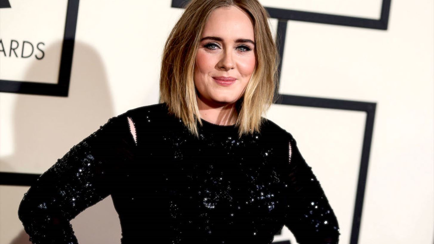 &#x397; Adele &#x3B1;&#x3BD;&#x3B1;&#x3B2;&#x3AC;&#x3BB;&#x3BB;&#x3B5;&#x3B9; &#x3C4;&#x3B9;&#x3C2; &#x3C3;&#x3C5;&#x3BD;&#x3B1;&#x3C5;&#x3BB;&#x3AF;&#x3B5;&#x3C2; &#x3C4;&#x3B7;&#x3C2; &#x3C3;&#x3C4;&#x3BF; Las Vegas &#x3BA;&#x3B1;&#x3B9; &#x3BF; &#x3BB;&#x3CC;&#x3B3;&#x3BF;&#x3C2; &#x3B1;&#x3C6;&#x3BF;&#x3C1;&#x3AC; &#x3C4;&#x3B7;&#x3BD; &#x3C5;&#x3B3;&#x3B5;&#x3AF;&#x3B1; &#x3C4;&#x3B7;&#x3C2;