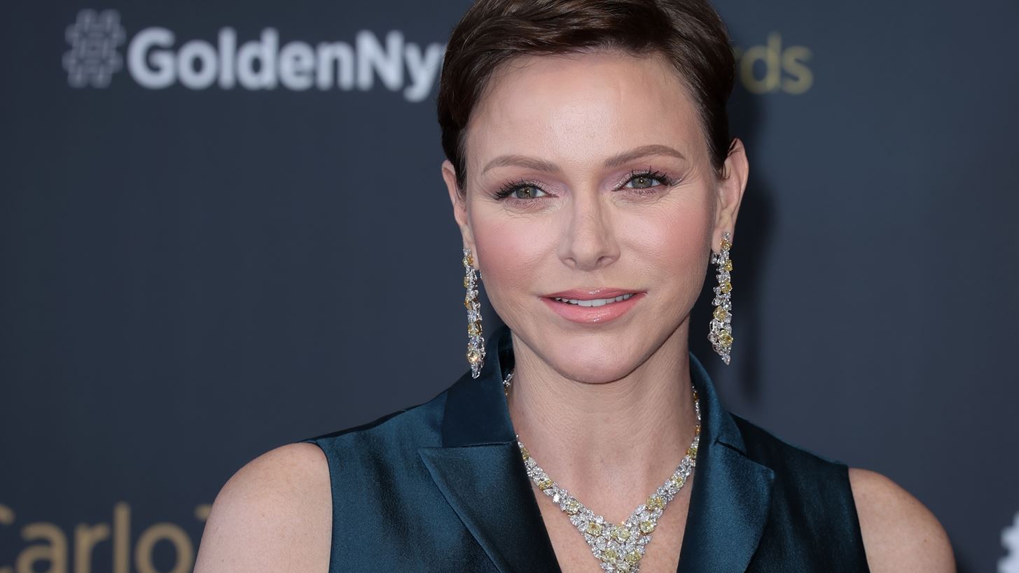 &#x397; &#x3BA;&#x3BF;&#x3BC;&#x3C8;&#x3AE; &#x3B5;&#x3BC;&#x3C6;&#x3AC;&#x3BD;&#x3B9;&#x3C3;&#x3B7; &#x3C4;&#x3B7;&#x3C2; &#x3C0;&#x3C1;&#x3B9;&#x3B3;&#x3BA;&#x3AF;&#x3C0;&#x3B9;&#x3C3;&#x3C3;&#x3B1;&#x3C2; Charlene &#x3C4;&#x3BF;&#x3C5; &#x39C;&#x3BF;&#x3BD;&#x3B1;&#x3BA;&#x3CC; &#x3C3;&#x3C4;&#x3B1; &#x3B2;&#x3C1;&#x3B1;&#x3B2;&#x3B5;&#x3AF;&#x3B1; &quot;Golden Nymphs&quot;