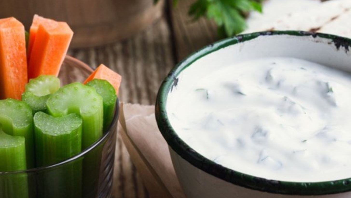 Σνακ χωρίς υδατάνθρακες; Αυτές οι επιλογές περιέχουν ελάχιστους και είναι ιδανικές για δίαιτα