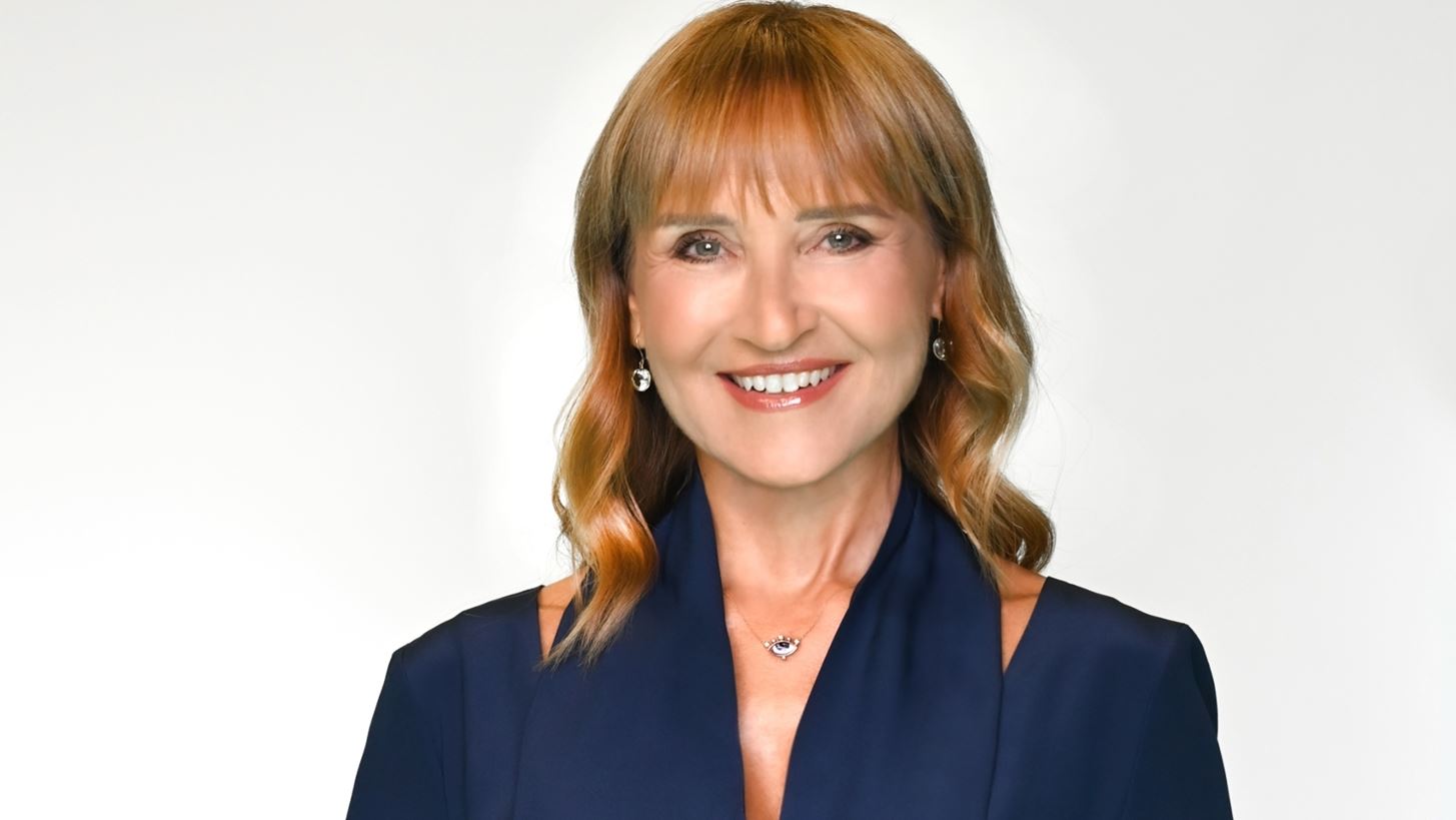 Η Μάρα Ζαχαρέα φόρεσε το must καλοκαιρινό κουστούμι για την εποχή