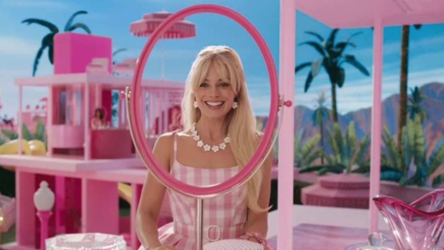 Η "Barbie" έρχεται για να τα κάνει όλα ροζ