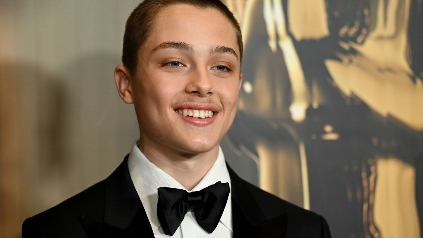 Knox Jolie - Pitt | &#x397; &#x3B1;&#x3BB;&#x3BB;&#x3B1;&#x3B3;&#x3AE; &#x3C3;&#x3C4;&#x3B7;&#x3BD; &#x3B5;&#x3B9;&#x3BA;&#x3CC;&#x3BD;&#x3B1; &#x3C4;&#x3BF;&#x3C5; 17&#x3C7;&#x3C1;&#x3BF;&#x3BD;&#x3BF;&#x3C5; &#x3B2;&#x3B9;&#x3BF;&#x3BB;&#x3BF;&#x3B3;&#x3B9;&#x3BA;&#x3BF;&#x3CD; &#x3B3;&#x3B9;&#x3BF;&#x3C5; &#x3C4;&#x3B7;&#x3C2; Angelina Jolie &#x3BA;&#x3B1;&#x3B9; &#x3C4;&#x3BF;&#x3C5; Brad Pitt
