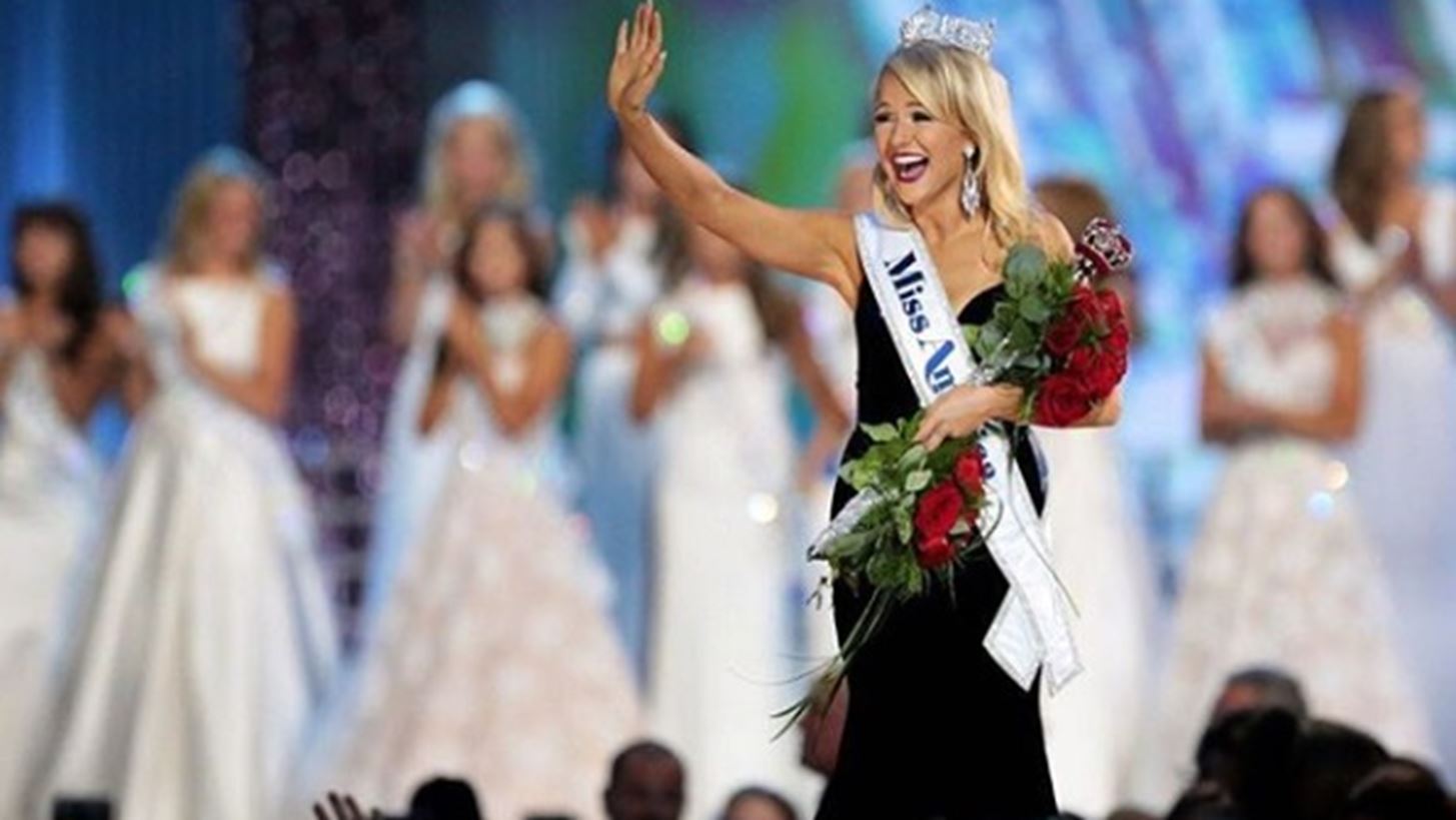 &#x38C;&#x3C7;&#x3B9; &#x3AC;&#x3BB;&#x3BB;&#x3B5;&#x3C2; &#x3B5;&#x3BC;&#x3C6;&#x3B1;&#x3BD;&#x3AF;&#x3C3;&#x3B5;&#x3B9;&#x3C2; &#x3BC;&#x3B5; &#x3BC;&#x3B1;&#x3B3;&#x3B9;&#x3CC; &#x3B3;&#x3B9;&#x3B1; &#x3C4;&#x3B7; Miss America
