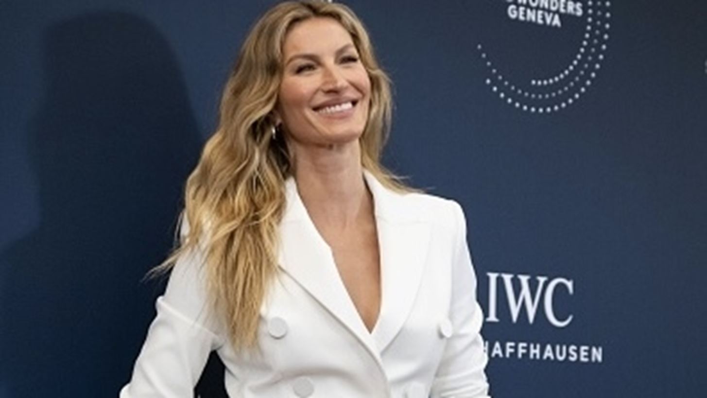 &#x39C;&#x3B1;&#x3BC;&#x3AC; &#x3B3;&#x3B9;&#x3B1; &#x3C4;&#x3C1;&#x3AF;&#x3C4;&#x3B7; &#x3C6;&#x3BF;&#x3C1;&#x3AC; &#x3B7; Gisele
