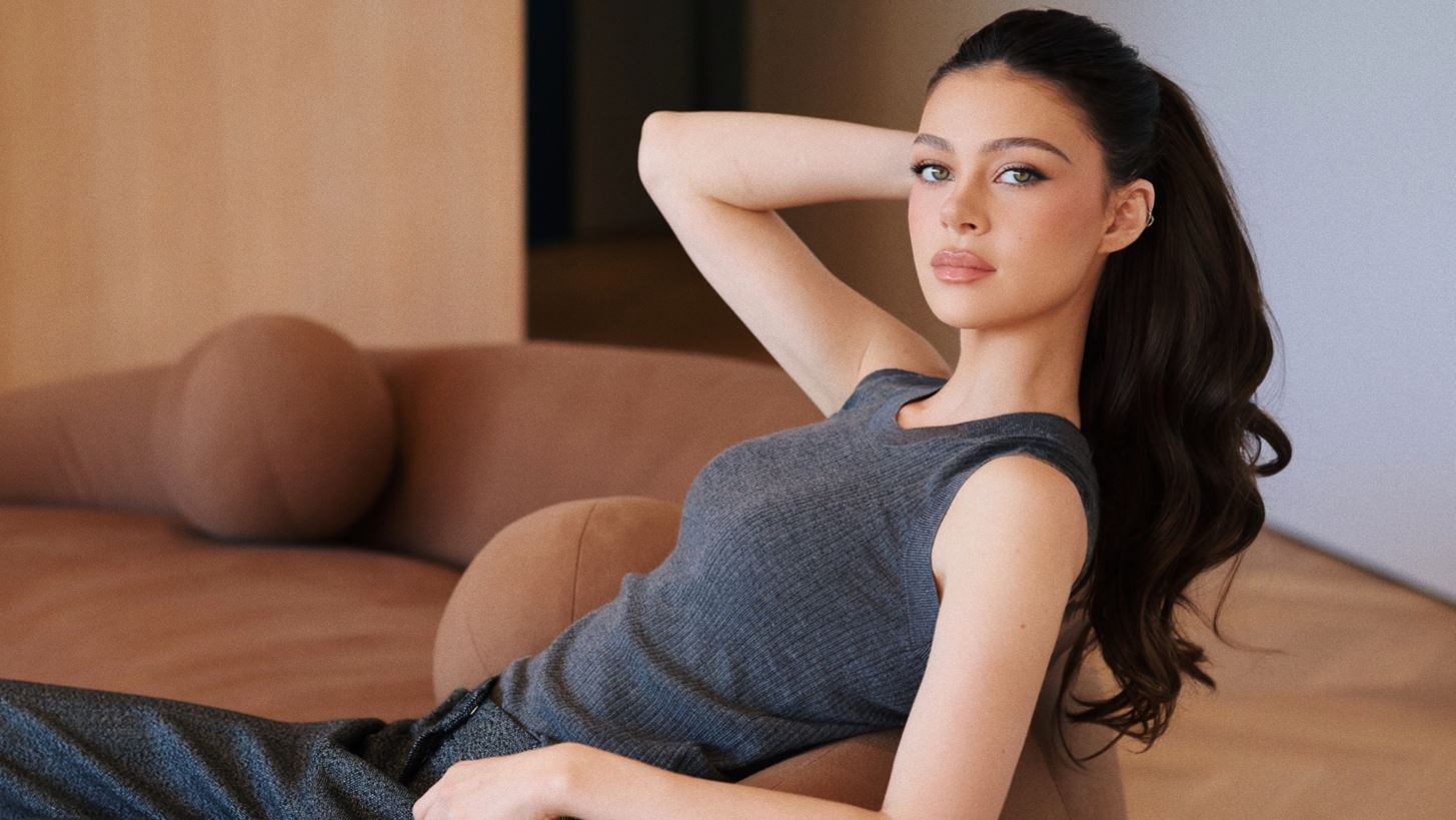 &#x397; Nicola Peltz Beckham &#x3BC;&#x3B5; &#x3B3;&#x3BA;&#x3C1;&#x3B9; &#x3C6;&#x3B8;&#x3B9;&#x3BD;&#x3BF;&#x3C0;&#x3C9;&#x3C1;&#x3B9;&#x3BD;&#x3CC; &#x3C3;&#x3CD;&#x3BD;&#x3BF;&#x3BB;&#x3BF; &#x3B1;&#x3C0;&#x3CC; &#x3C4;&#x3B7; Falconeri