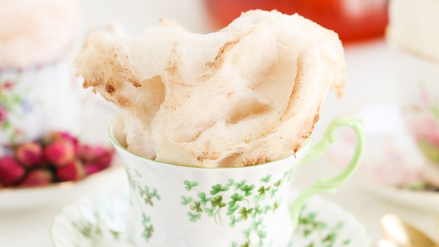 Marie Antoinette Tea: &#x391;&#x3C2; &#x3C0;&#x3B9;&#x3BF;&#x3C5;&#x3BD; &#x3C4;&#x3C3;&#x3AC;&#x3B9;!