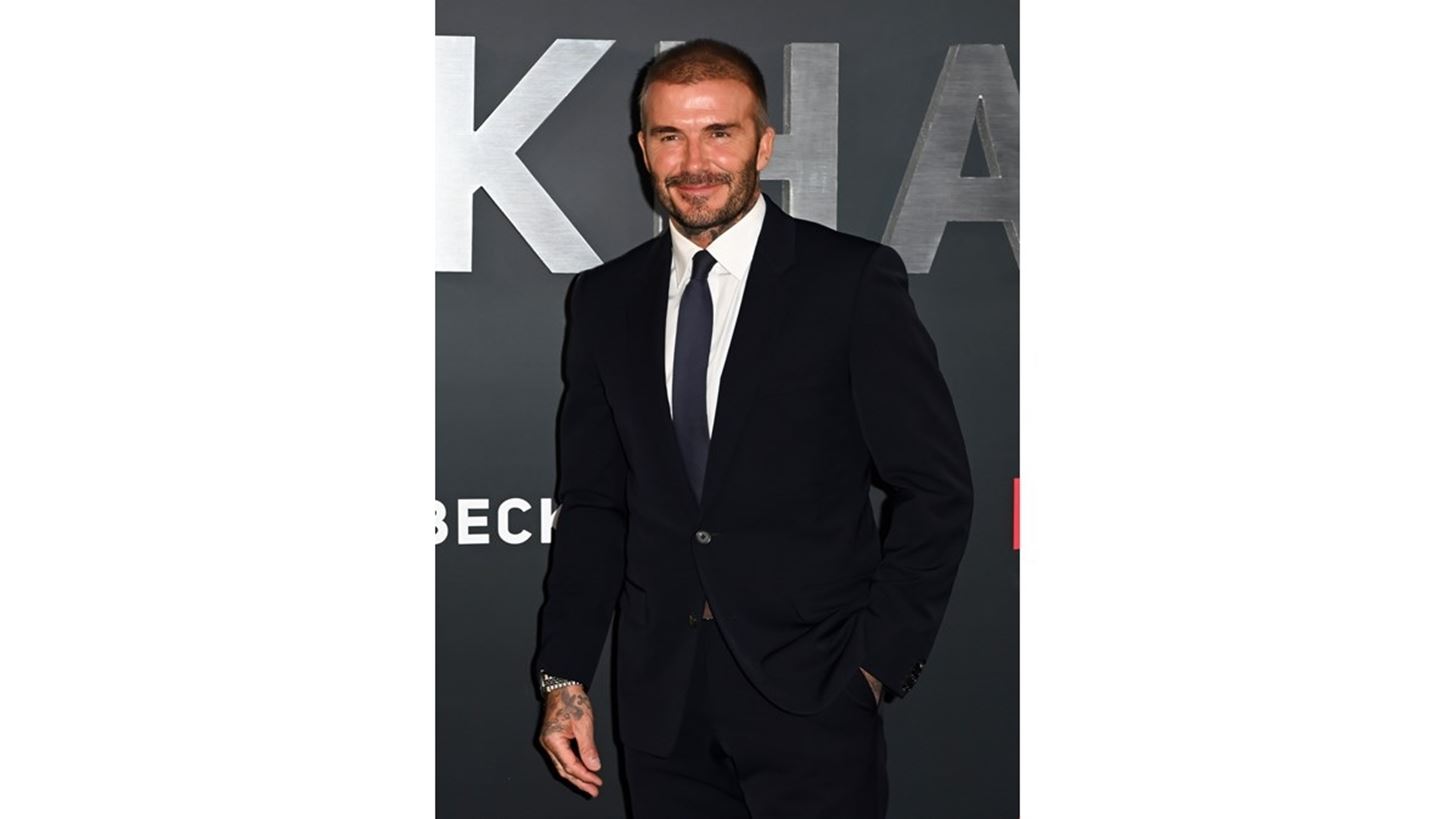 David Beckham | &#x3A0;&#x3BB;&#x3AD;&#x3BD;&#x3B5;&#x3B9; &#x3C4;&#x3B1; &#x3C0;&#x3B9;&#x3AC;&#x3C4;&#x3B1; &#x3BC;&#x3B5; &#x3C4;&#x3B7;&#x3BD; &#x3BC;&#x3B1;&#x3BC;&#x3AC; &#x3C4;&#x3BF;&#x3C5; &#x3BA;&#x3B1;&#x3B9; &#x3C4;&#x3BF; &#x3BC;&#x3BF;&#x3B9;&#x3C1;&#x3AC;&#x3B6;&#x3B5;&#x3C4;&#x3B1;&#x3B9; &#x3C3;&#x3C4;&#x3BF; Instagram