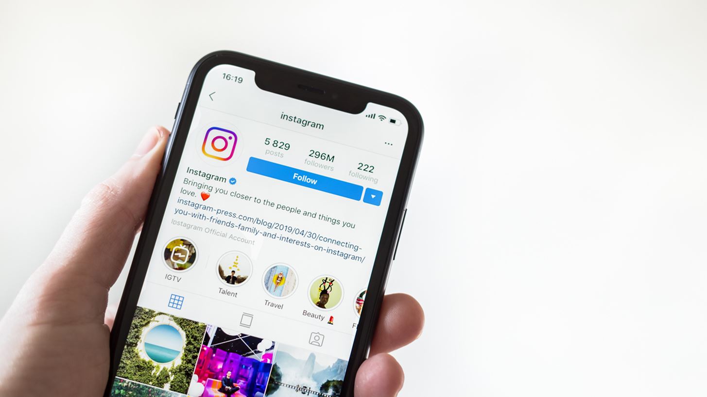Unfollow &#x3C3;&#x3C4;&#x3BF; Instagram, &#x3B1;&#x3C0;&#x3BF;&#x3BA;&#x3AC;&#x3BB;&#x3C5;&#x3C8;&#x3B7; &#x3C4;&#x3CE;&#x3C1;&#x3B1;