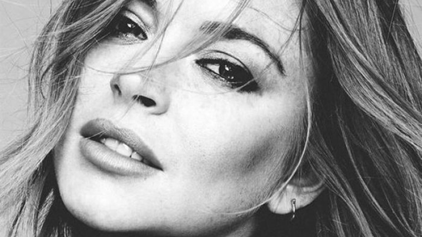 Lindsay Lohan | &#x39C;&#x3B1;&#x3C2; &#x3B4;&#x3B5;&#x3AF;&#x3C7;&#x3BD;&#x3B5;&#x3B9; &#x3C4;&#x3BF; &#x3C3;&#x3CE;&#x3BC;&#x3B1; &#x3C4;&#x3B7;&#x3C2; &#x3B4;&#x3CD;&#x3BF; &#x3C0;&#x3B5;&#x3C1;&#x3AF;&#x3C0;&#x3BF;&#x3C5; &#x3B5;&#x3B2;&#x3B4;&#x3BF;&#x3BC;&#x3AC;&#x3B4;&#x3B5;&#x3C2; &#x3BC;&#x3B5;&#x3C4;&#x3AC; &#x3C4;&#x3B7; &#x3B3;&#x3AD;&#x3BD;&#x3BD;&#x3B7;&#x3C3;&#x3B7; &#x3C4;&#x3BF;&#x3C5; &#x3B3;&#x3B9;&#x3BF;&#x3C5; &#x3C4;&#x3B7;&#x3C2;