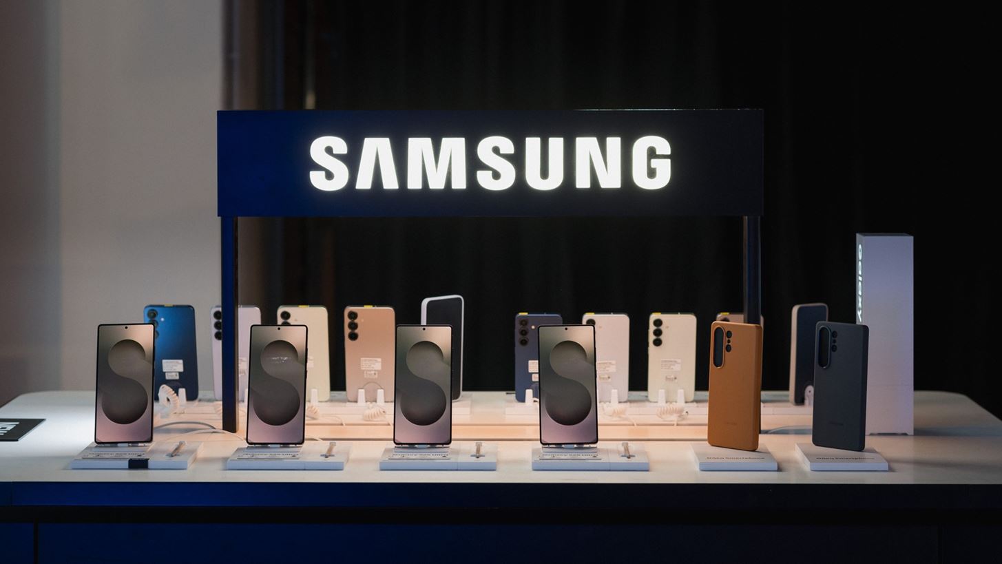&#x397; Samsung Electronics &#x3B1;&#x3BD;&#x3B1;&#x3BA;&#x3BF;&#x3B9;&#x3BD;&#x3CE;&#x3BD;&#x3B5;&#x3B9; &#x3C4;&#x3B7;&#x3BD; &#x3B5;&#x3C0;&#x3AF;&#x3C3;&#x3B7;&#x3BC;&#x3B7; &#x3B4;&#x3B9;&#x3AC;&#x3B8;&#x3B5;&#x3C3;&#x3B7; &#x3C4;&#x3B7;&#x3C2; &#x3C3;&#x3B5;&#x3B9;&#x3C1;&#x3AC;&#x3C2; Galaxy S25 &#x3C3;&#x3B5; &#x395;&#x3BB;&#x3BB;&#x3AC;&#x3B4;&#x3B1; &#x3BA;&#x3B1;&#x3B9; &#x39A;&#x3CD;&#x3C0;&#x3C1;&#x3BF;