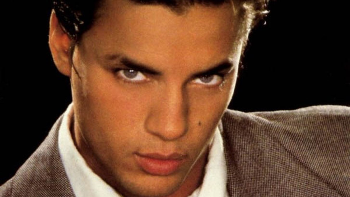 &#x39F; &#x3C4;&#x3C1;&#x3B1;&#x3B3;&#x3BF;&#x3C5;&#x3B4;&#x3B9;&#x3C3;&#x3C4;&#x3AE;&#x3C2; &#x3BA;&#x3B1;&#x3B9; &#x3BC;&#x3BF;&#x3BD;&#x3C4;&#x3AD;&#x3BB;&#x3BF; Nick Kamen &#x3AD;&#x3C6;&#x3C5;&#x3B3;&#x3B5; &#x3B1;&#x3C0;&#x3CC; &#x3C4;&#x3B7; &#x3B6;&#x3C9;&#x3AE; &#x3C3;&#x3B5; &#x3B7;&#x3BB;&#x3B9;&#x3BA;&#x3AF;&#x3B1; 59 &#x3B5;&#x3C4;&#x3CE;&#x3BD;