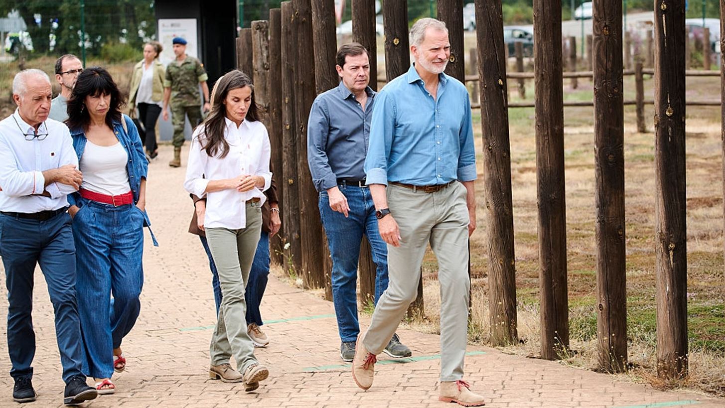 &#x392;&#x3B1;&#x3C3;&#x3B9;&#x3BB;&#x3B9;&#x3AC;&#x3C2; Felipe | &#x393;&#x3B9;&#x3B1;&#x3C4;&#x3AF; &#x3B1;&#x3C0;&#x3AD;&#x3BA;&#x3BB;&#x3B5;&#x3B9;&#x3C3;&#x3B5; &#x3C4;&#x3BF;&#x3BD; &#x3A7;&#x3BF;&#x3C5;&#x3AC;&#x3BD; &#x39A;&#x3AC;&#x3C1;&#x3BB;&#x3BF;&#x3C2; &#x3B1;&#x3C0;&#x3CC; &#x3C4;&#x3BF;&#x3BD; &#x3B5;&#x3C0;&#x3AF;&#x3C3;&#x3B7;&#x3BC;&#x3BF; &#x3B5;&#x3BF;&#x3C1;&#x3C4;&#x3B1;&#x3C3;&#x3BC;&#x3CC; &#x3B3;&#x3B9;&#x3B1; &#x3C4;&#x3B7;&#x3BD; 50&#x3AE; &#x3B5;&#x3C0;&#x3AD;&#x3C4;&#x3B5;&#x3B9;&#x3BF; &#x3C4;&#x3B7;&#x3C2; &#x3BC;&#x3BF;&#x3BD;&#x3B1;&#x3C1;&#x3C7;&#x3AF;&#x3B1;&#x3C2;