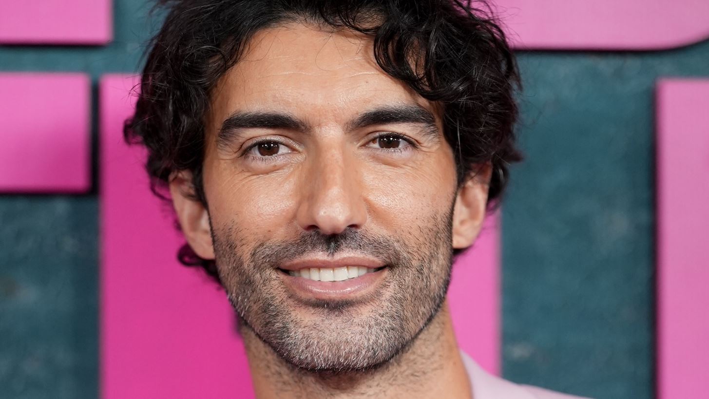 Τελευταία εξέλιξη | Η απόφαση της Colleen Hoover μετά τη δημοσίευση του βίντεο του Justin Baldoni Τελευταία εξέλιξη | Η απόφαση της Colleen Hoover μετά τη δημοσίευση του βίντεο του Justin Baldoni