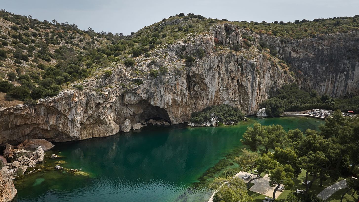 The hidden gem of Athens | &#x3A1;&#x3B1;&#x3BD;&#x3C4;&#x3B5;&#x3B2;&#x3BF;&#x3CD; &#x3C3;&#x3C4;&#x3B7; &#x39B;&#x3AF;&#x3BC;&#x3BD;&#x3B7; &#x392;&#x3BF;&#x3C5;&#x3BB;&#x3B9;&#x3B1;&#x3B3;&#x3BC;&#x3AD;&#x3BD;&#x3B7;