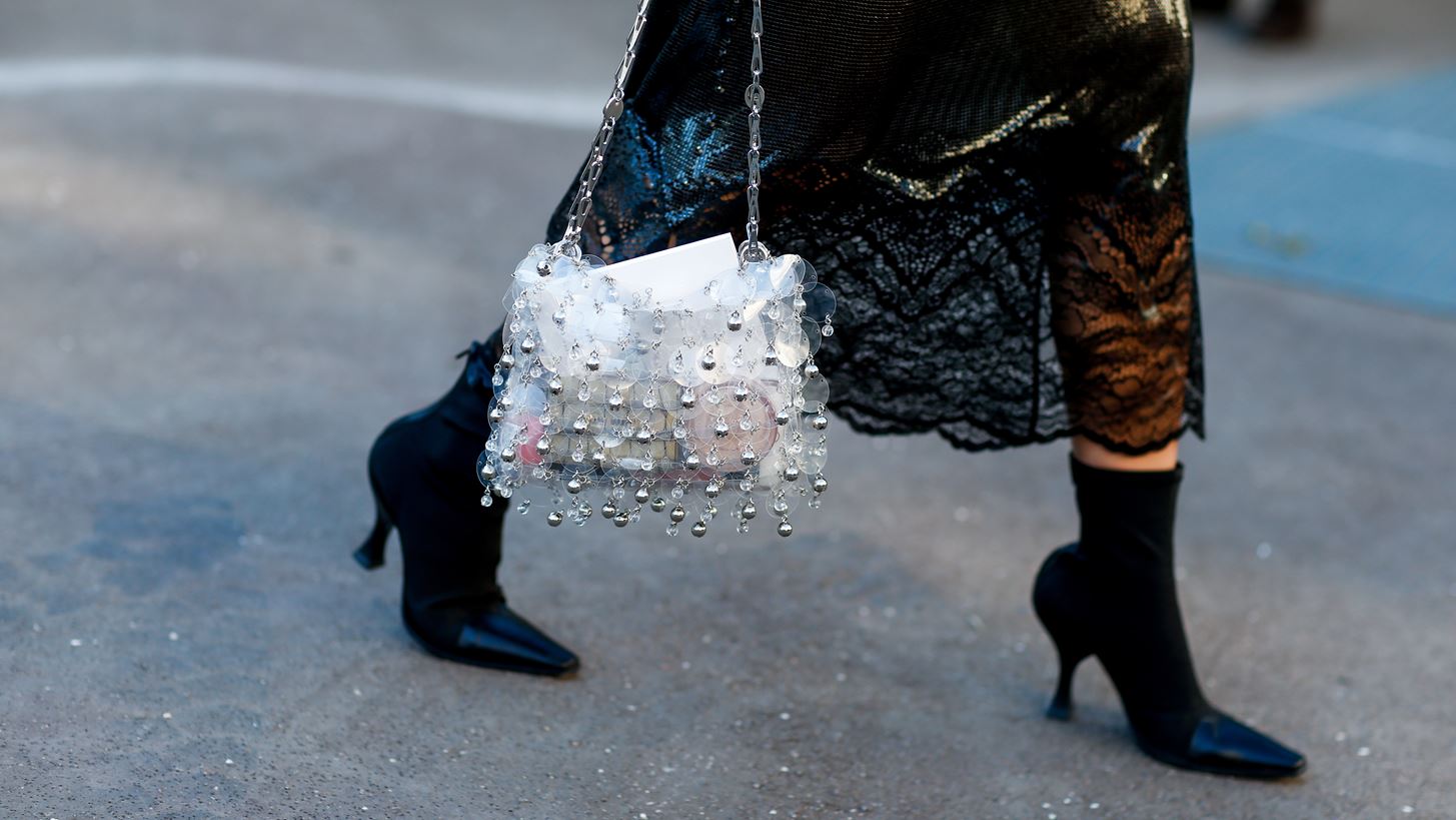 &#x39A;itten heel &#x3BC;&#x3C0;&#x3BF;&#x3C4;&#x3AC;&#x3BA;&#x3B9;&#x3B1;: 10 stylish &#x3B5;&#x3C0;&#x3B9;&#x3BB;&#x3BF;&#x3B3;&#x3AD;&#x3C2; &#x3B3;&#x3B9;&#x3B1; &#x3BD;&#x3B1; &#x3C6;&#x3BF;&#x3C1;&#x3AD;&#x3C3;&#x3B5;&#x3B9;&#x3C2; &#x3C6;&#x3AD;&#x3C4;&#x3BF;&#x3C2; &#x3C4;&#x3BF;&#x3BD; &#x3C7;&#x3B5;&#x3B9;&#x3BC;&#x3CE;&#x3BD;&#x3B1;