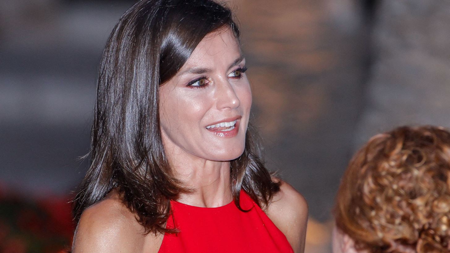 &#x38C;&#x3BB;&#x3B1; &#x3C4;&#x3B1; high street looks &#x3C4;&#x3B7;&#x3C2; &#x392;&#x3B1;&#x3C3;&#x3AF;&#x3BB;&#x3B9;&#x3C3;&#x3C3;&#x3B1;&#x3C2; Letizia &#x3C0;&#x3BF;&#x3C5; &#x3AE;&#x3C4;&#x3B1;&#x3BD; &#x3BA;&#x3B1;&#x3BB;&#x3CD;&#x3C4;&#x3B5;&#x3C1;&#x3B1; &#x3BA;&#x3B1;&#x3B9; &#x3B1;&#x3C0;&#x3CC; high fashion