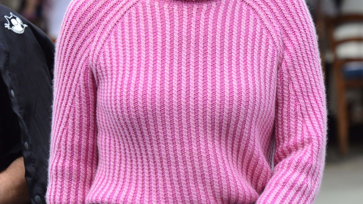 &#x397; Yolanda Hadid &#x3BC;&#x3CC;&#x3BB;&#x3B9;&#x3C2; &#x3B5;&#x3C0;&#x3B9;&#x3B2;&#x3B5;&#x3B2;&#x3B1;&#x3AF;&#x3C9;&#x3C3;&#x3B5; &#x3C4;&#x3B7;&#x3BD; &#x3B5;&#x3B3;&#x3BA;&#x3C5;&#x3BC;&#x3BF;&#x3C3;&#x3CD;&#x3BD;&#x3B7; &#x3C4;&#x3B7;&#x3C2; Gigi