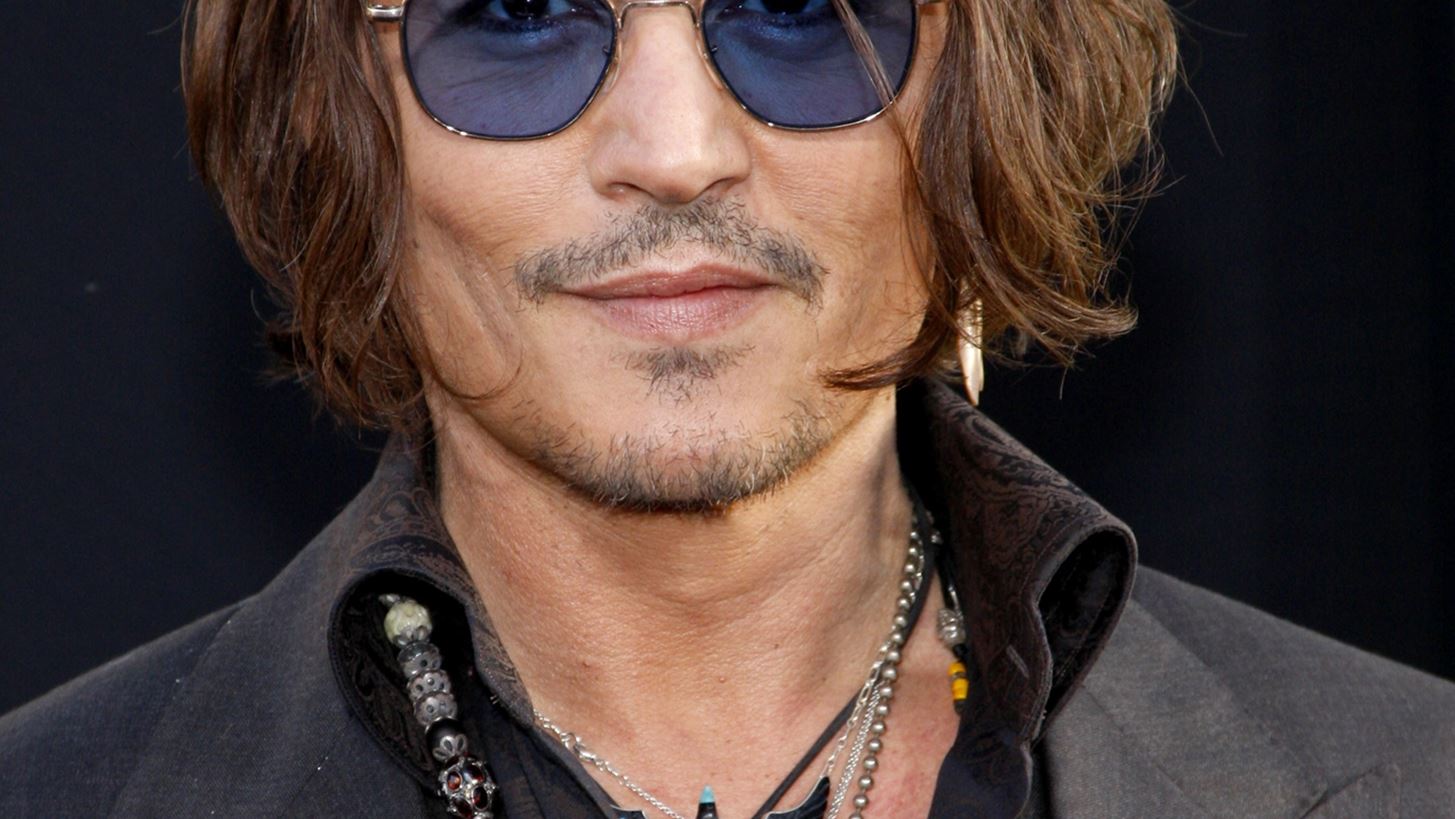 Johnny Depp | &#x397; &#x3C0;&#x3C1;&#x3CE;&#x3B7;&#x3BD; &#x3C3;&#x3CD;&#x3B6;&#x3C5;&#x3B3;&#x3CC;&#x3C2; &#x3C4;&#x3BF;&#x3C5; &#x3C4;&#x3BF;&#x3BD; &#x3C5;&#x3C0;&#x3BF;&#x3C3;&#x3C4;&#x3B7;&#x3C1;&#x3AF;&#x3B6;&#x3B5;&#x3B9; &#x3B1;&#x3BD;&#x3BF;&#x3B9;&#x3C7;&#x3C4;&#x3AC; &#x3BA;&#x3B1;&#x3B9; &#x3B1;&#x3C6;&#x3AE;&#x3BD;&#x3B5;&#x3B9; &#x3B1;&#x3B9;&#x3C7;&#x3BC;&#x3AD;&#x3C2; &#x3B3;&#x3B9;&#x3B1; &#x3C4;&#x3B7;&#x3BD; Amber Heard