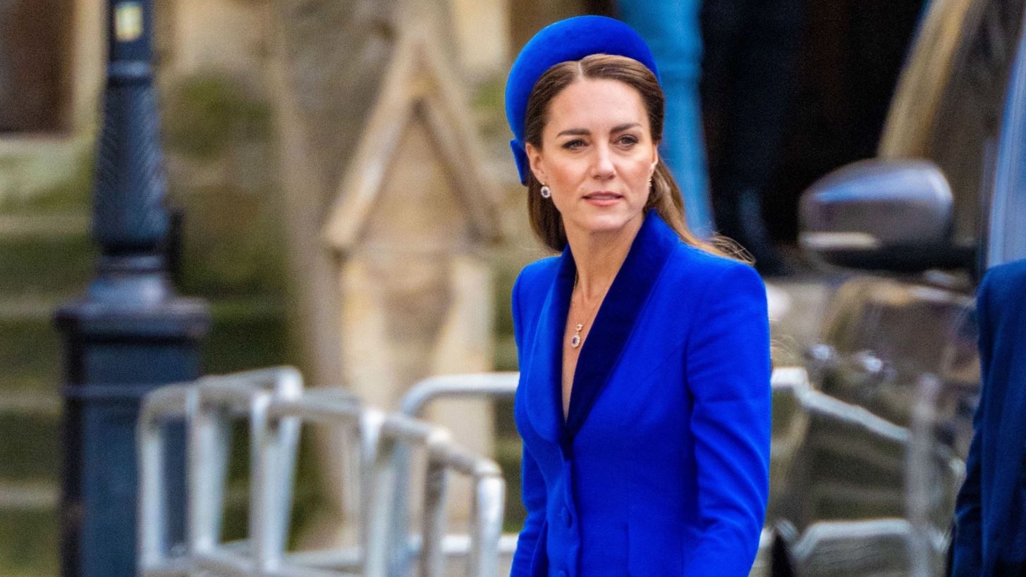 Kate Middleton | &#x397; &#x3B5;&#x3C0;&#x3B9;&#x3C3;&#x3C4;&#x3C1;&#x3BF;&#x3C6;&#x3AE; &#x3C3;&#x3C4;&#x3B7;&#x3BD; &#x3B1;&#x3B3;&#x3B1;&#x3C0;&#x3B7;&#x3BC;&#x3AD;&#x3BD;&#x3B7; &#x3C4;&#x3B7;&#x3C2; &#x3C3;&#x3C5;&#x3BD;&#x3AE;&#x3B8;&#x3B5;&#x3B9;&#x3B1; &#x3BC;&#x3B5;&#x3C4;&#x3AC; &#x3C4;&#x3B7; &#x3BC;&#x3AC;&#x3C7;&#x3B7; &#x3BC;&#x3B5; &#x3C4;&#x3BF;&#x3BD; &#x3BA;&#x3B1;&#x3C1;&#x3BA;&#x3AF;&#x3BD;&#x3BF;