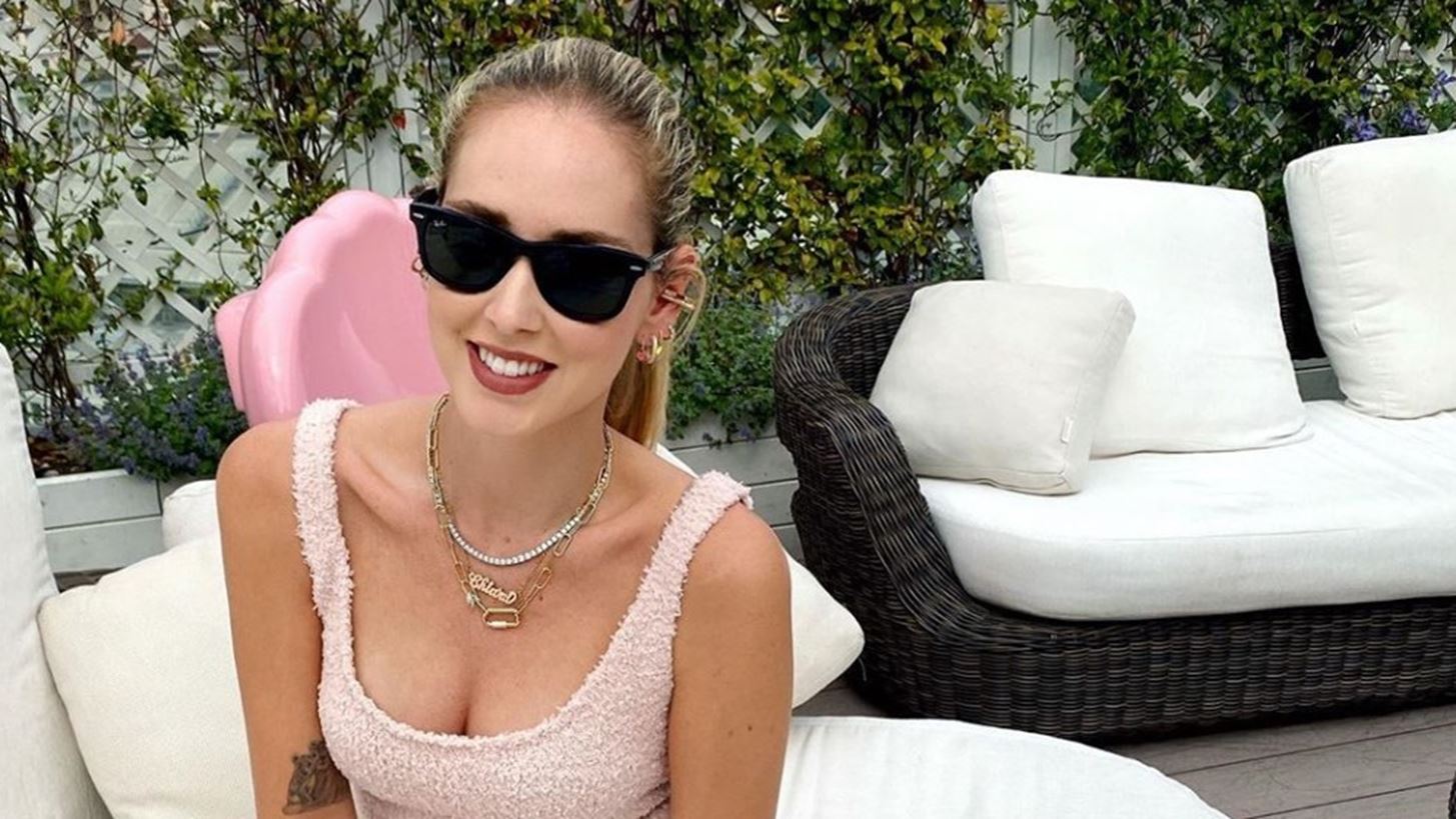 Chiara Ferragni | To look &#x3C4;&#x3C9;&#x3BD; &#x3B4;&#x3B9;&#x3B1;&#x3BA;&#x3BF;&#x3C0;&#x3CE;&#x3BD; &#x3C4;&#x3B7;&#x3C2; &#x3AE;&#x3C4;&#x3B1;&#x3BD; &#x3B1;&#x3C6;&#x3B9;&#x3B5;&#x3C1;&#x3C9;&#x3BC;&#x3AD;&#x3BD;&#x3BF; &#x3C3;&#x3B5; &#x3AD;&#x3BD;&#x3B1; &#x3B5;&#x3BB;&#x3BB;&#x3B7;&#x3BD;&#x3B9;&#x3BA;&#x3CC; &#x3BD;&#x3B7;&#x3C3;&#x3AF;