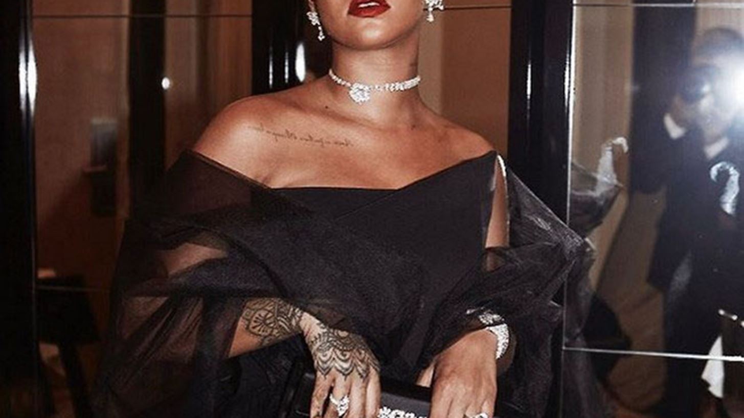 Rihanna: &#x3A3;&#x3B5; &#x3B4;&#x3B7;&#x3BC;&#x3CC;&#x3C3;&#x3B9;&#x3B1; &#x3AD;&#x3BE;&#x3BF;&#x3B4;&#x3BF; &#x3BC;&#x3B5; &#x3C4;&#x3BF; &#x3BD;&#x3AD;&#x3BF; &#x3C4;&#x3B7;&#x3C2; &#x3C3;&#x3CD;&#x3BD;&#x3C4;&#x3C1;&#x3BF;&#x3C6;&#x3BF; &#x3C3;&#x3C4;&#x3B7;&#x3BD; &#x399;&#x3C3;&#x3C0;&#x3B1;&#x3BD;&#x3AF;&#x3B1;