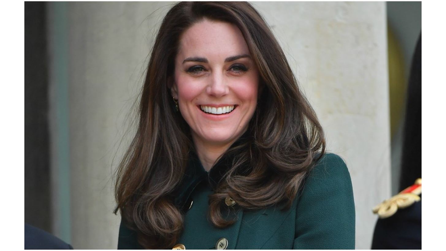 Kate Middleton: &#x3A0;&#x3BF;&#x3B9;&#x3BF; &#x3B5;&#x3AF;&#x3BD;&#x3B1;&#x3B9; &#x3C4;&#x3BF; &#x3B4;&#x3AF;&#x3BB;&#x3B7;&#x3BC;&#x3BC;&#x3B1; &#x3C0;&#x3BF;&#x3C5; &#x3B1;&#x3BD;&#x3C4;&#x3B9;&#x3BC;&#x3B5;&#x3C4;&#x3C9;&#x3C0;&#x3AF;&#x3B6;&#x3B5;&#x3B9; &#x3C3;&#x3C7;&#x3B5;&#x3C4;&#x3B9;&#x3BA;&#x3AC; &#x3BC;&#x3B5; &#x3C4;&#x3B7;&#x3BD; &#x3B5;&#x3C0;&#x3B5;&#x3C1;&#x3C7;&#x3CC;&#x3BC;&#x3B5;&#x3BD;&#x3B7; &#x3B5;&#x3BC;&#x3C6;&#x3AC;&#x3BD;&#x3B9;&#x3C3;&#x3AE; &#x3C4;&#x3B7;&#x3C2;;