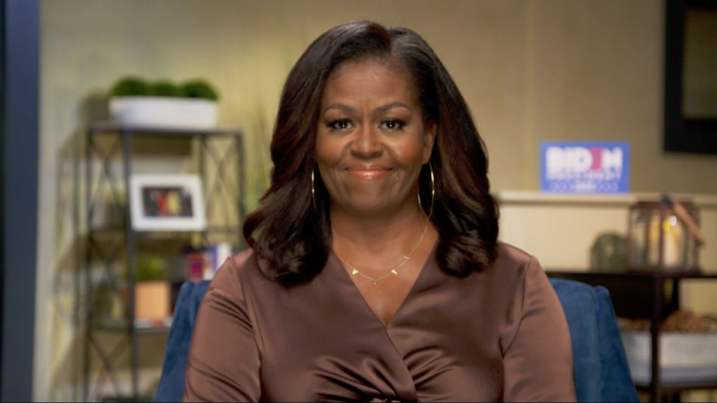 Michelle Obama: &quot;&#x39F; Donald Trump &#x3B4;&#x3B9;&#x3B1;&#x3C3;&#x3C0;&#x3B5;&#x3AF;&#x3C1;&#x3B5;&#x3B9; &#x3C4;&#x3BF;&#x3BD; &#x3C6;&#x3CC;&#x3B2;&#x3BF; &#x3BA;&#x3B1;&#x3B9; &#x3C4;&#x3B7; &#x3C3;&#x3CD;&#x3B3;&#x3C7;&#x3C5;&#x3C3;&#x3B7;&quot;