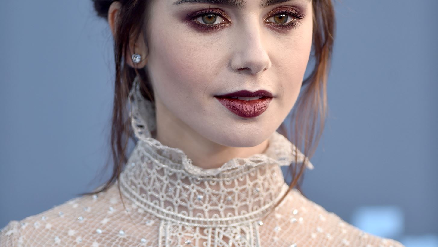 &#x391;&#x3C1;&#x3C1;&#x3B1;&#x3B2;&#x3C9;&#x3BD;&#x3B9;&#x3AC;&#x3C3;&#x3C4;&#x3B7;&#x3BA;&#x3B5; &#x3B7; &#x3B7;&#x3B8;&#x3BF;&#x3C0;&#x3BF;&#x3B9;&#x3CC;&#x3C2; Lily Collins